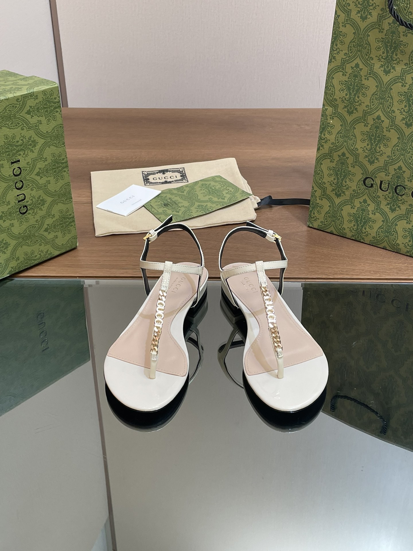 Bagsaaa Gvc*1 Signoria thong-strap sandals white