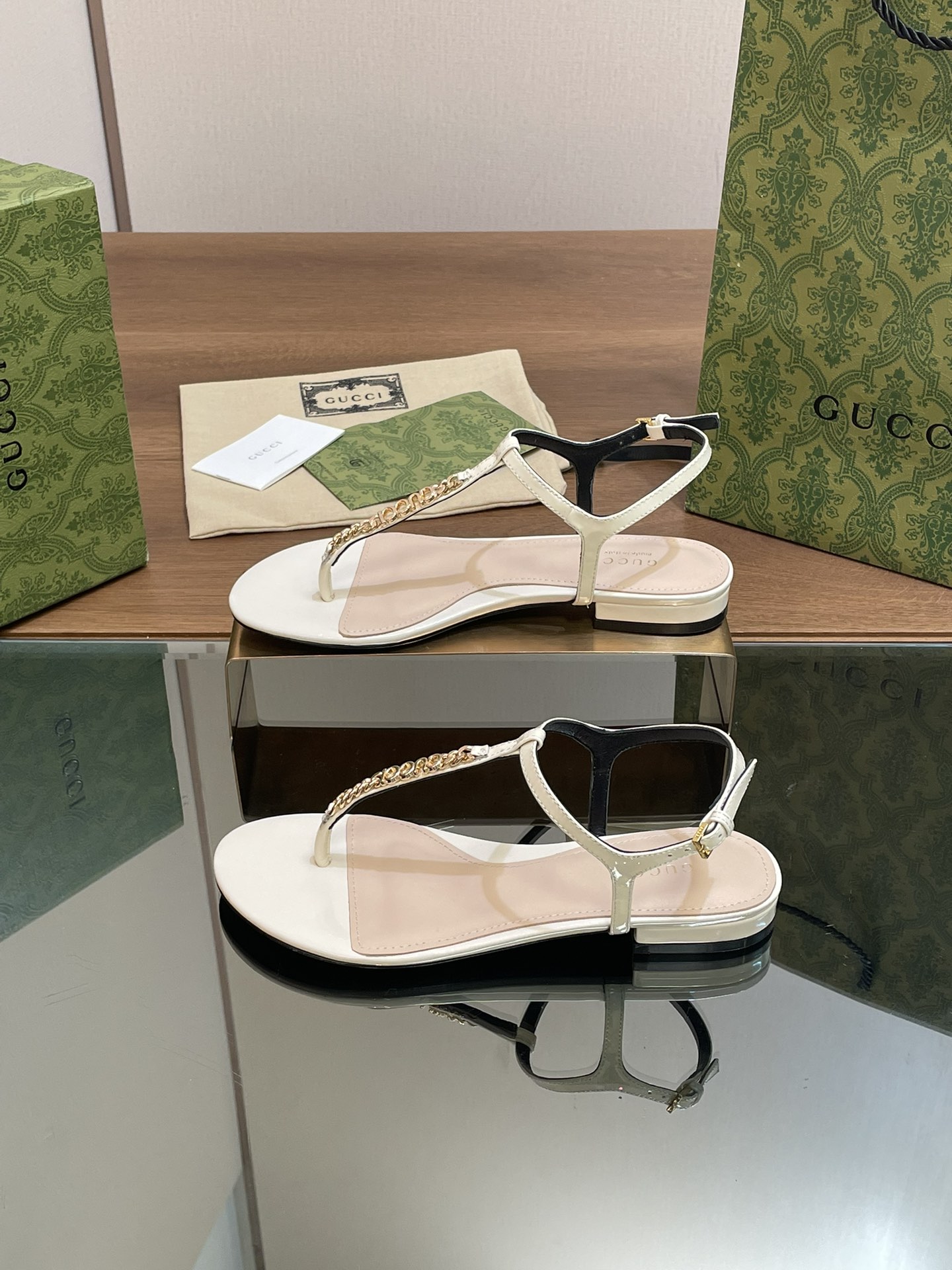 Bagsaaa Gvc*1 Signoria thong-strap sandals white