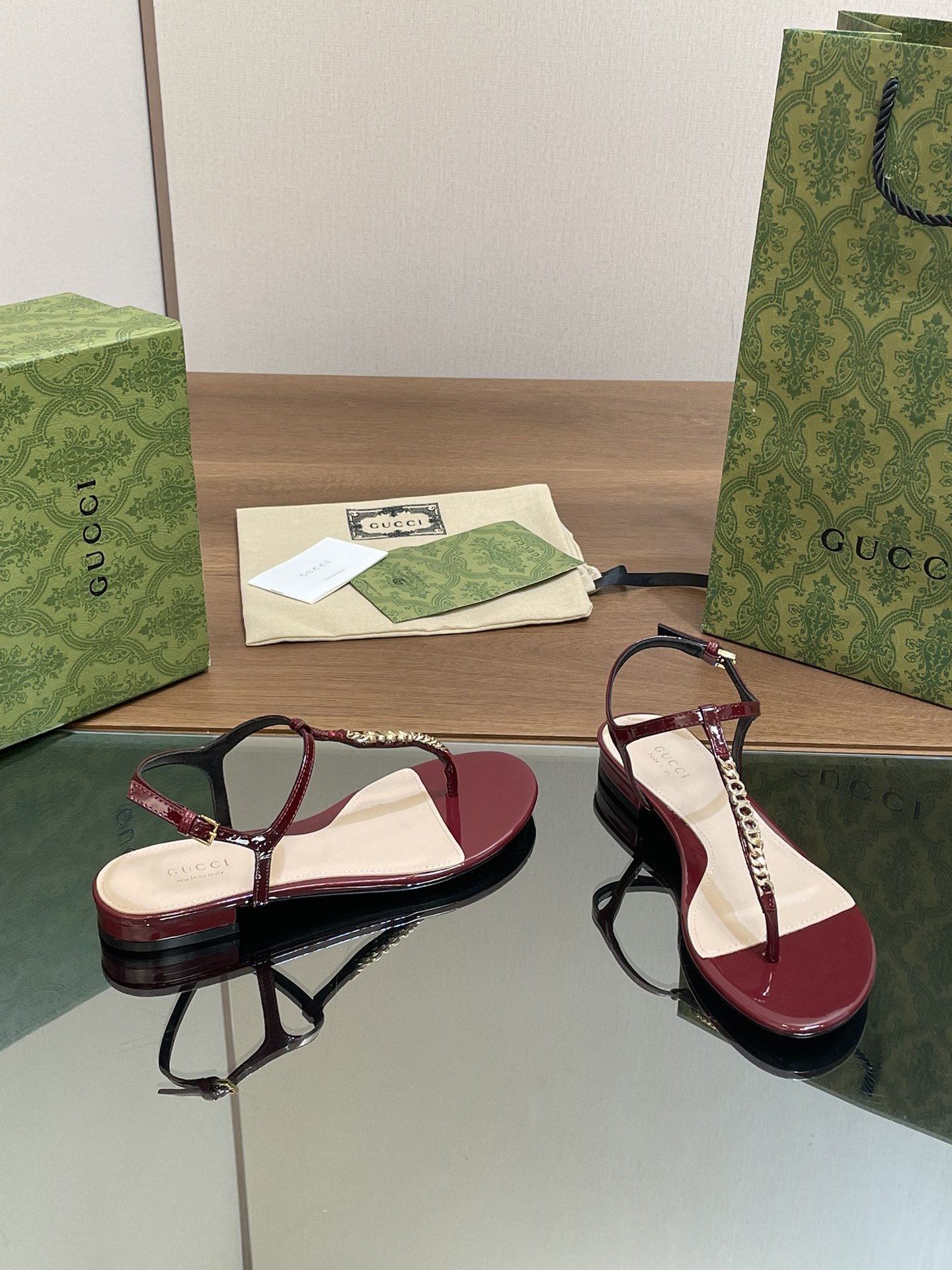 Bagsaaa Gvc*1 Signoria thong-strap sandals dark red