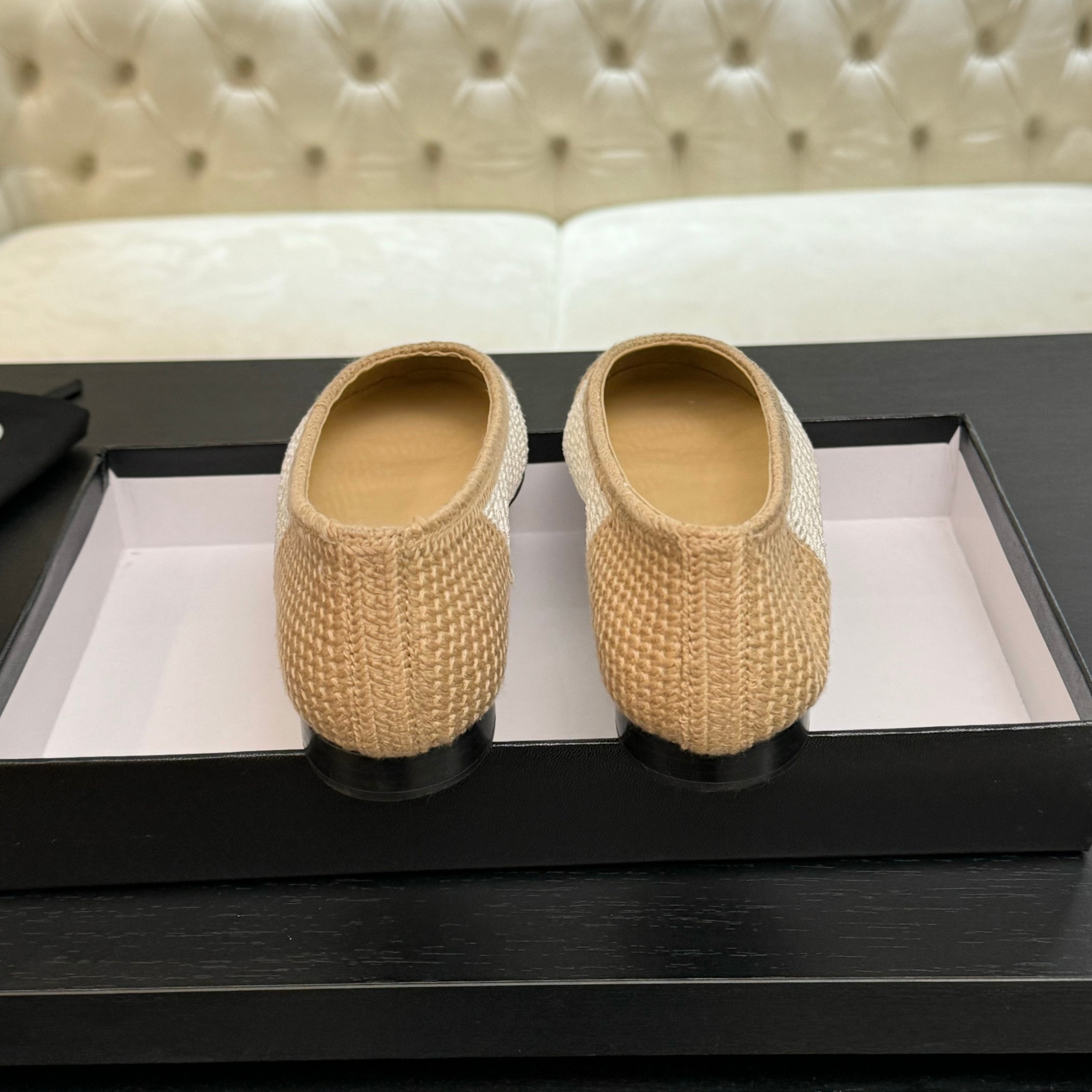 Bagsaaa Ch**el Ballet flats G46352 White & Beige Raffia