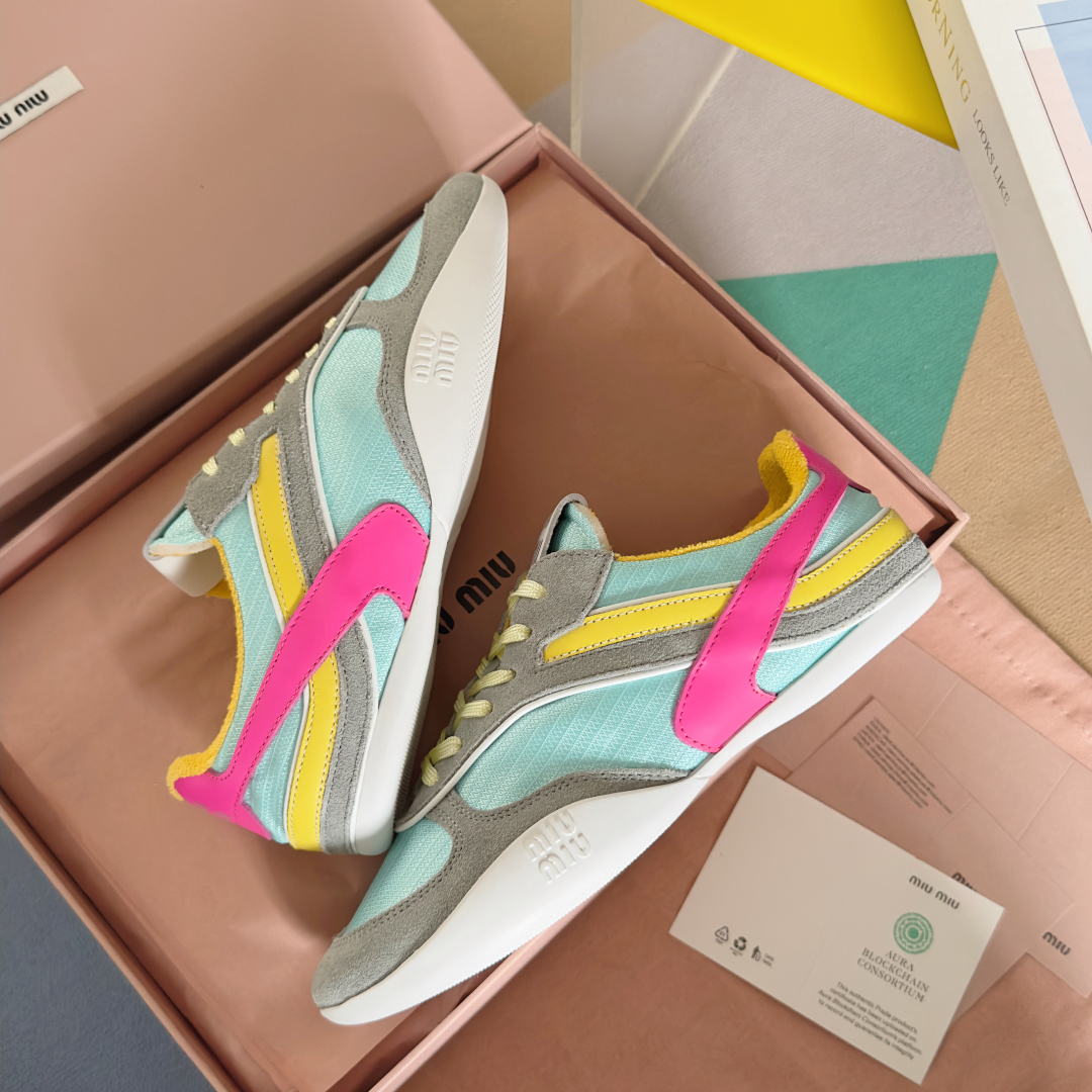 Bagsaaa Miu Miu Gymnasium technical fabric and suede sneakers Anise/Fuchsia