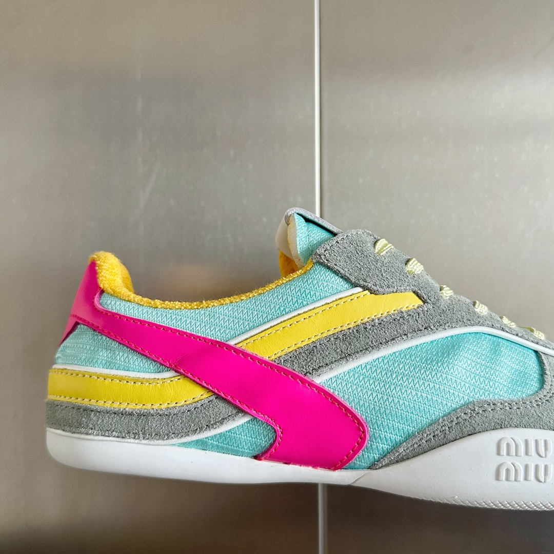 Bagsaaa Miu Miu Gymnasium technical fabric and suede sneakers Anise/Fuchsia