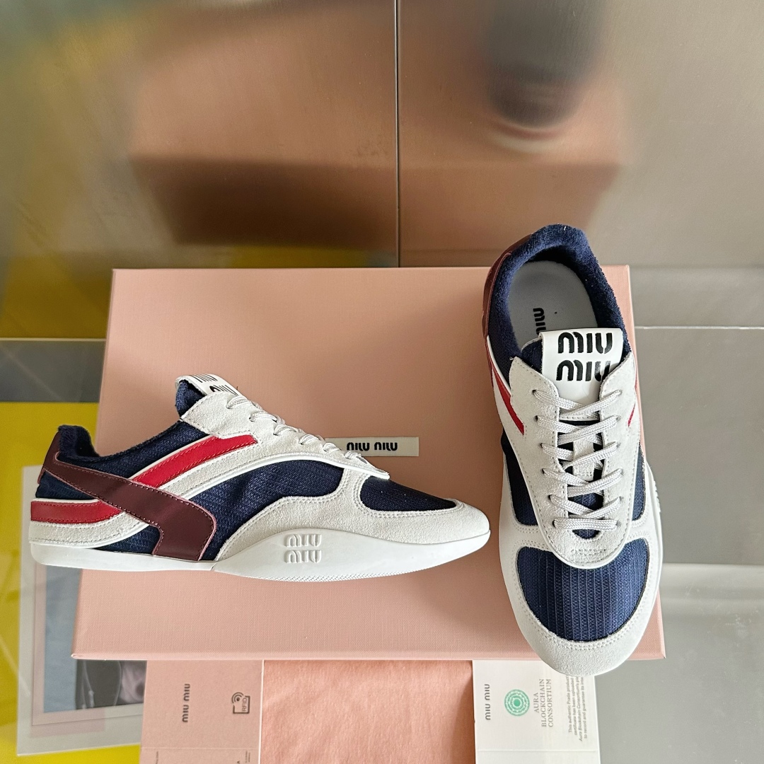 Bagsaaa Miu Miu Gymnasium technical fabric and suede sneakers Blue/Amaranth