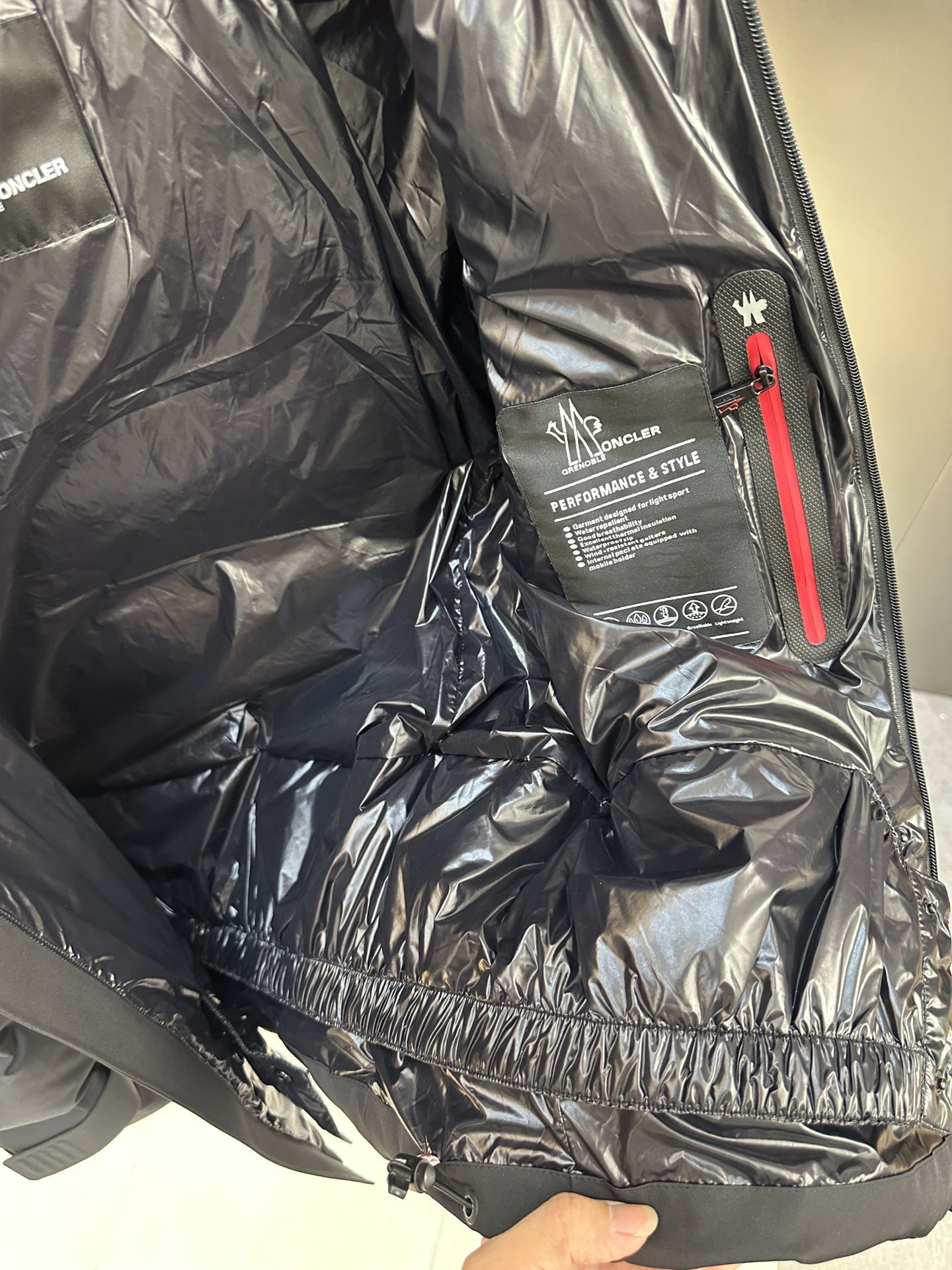 Bagsaaa Moncler Grenoble quilted hooded jacket black