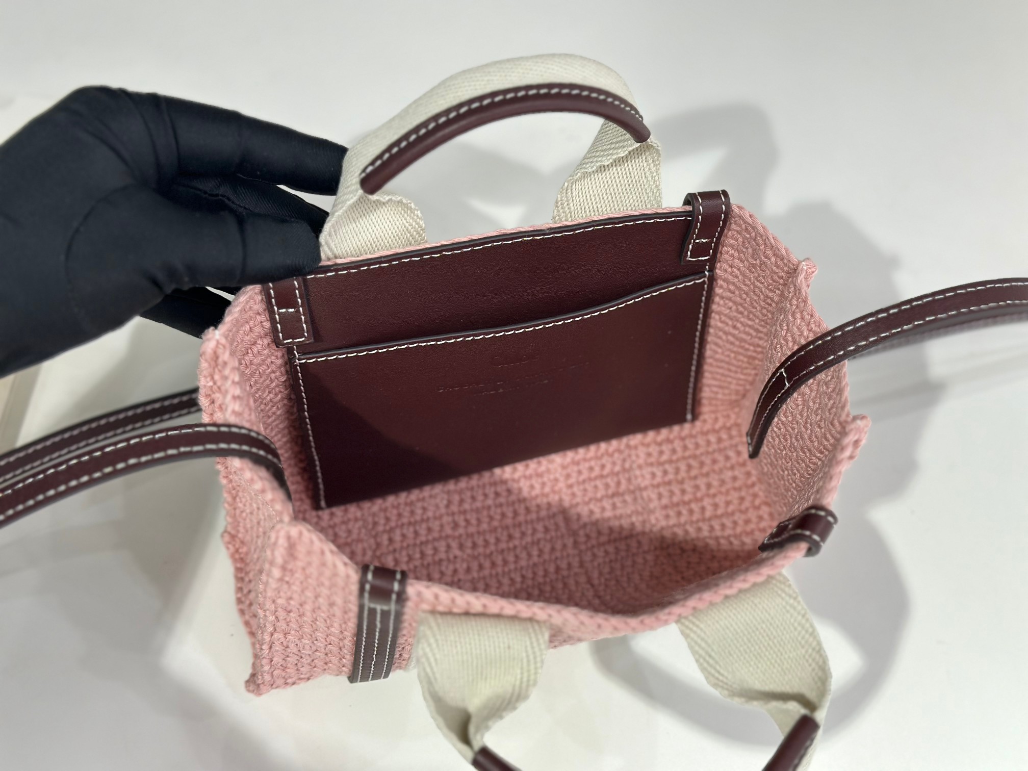 Bagsaaa Chloe Mini Woody Tote Bag in Crochet pink - 20cm
