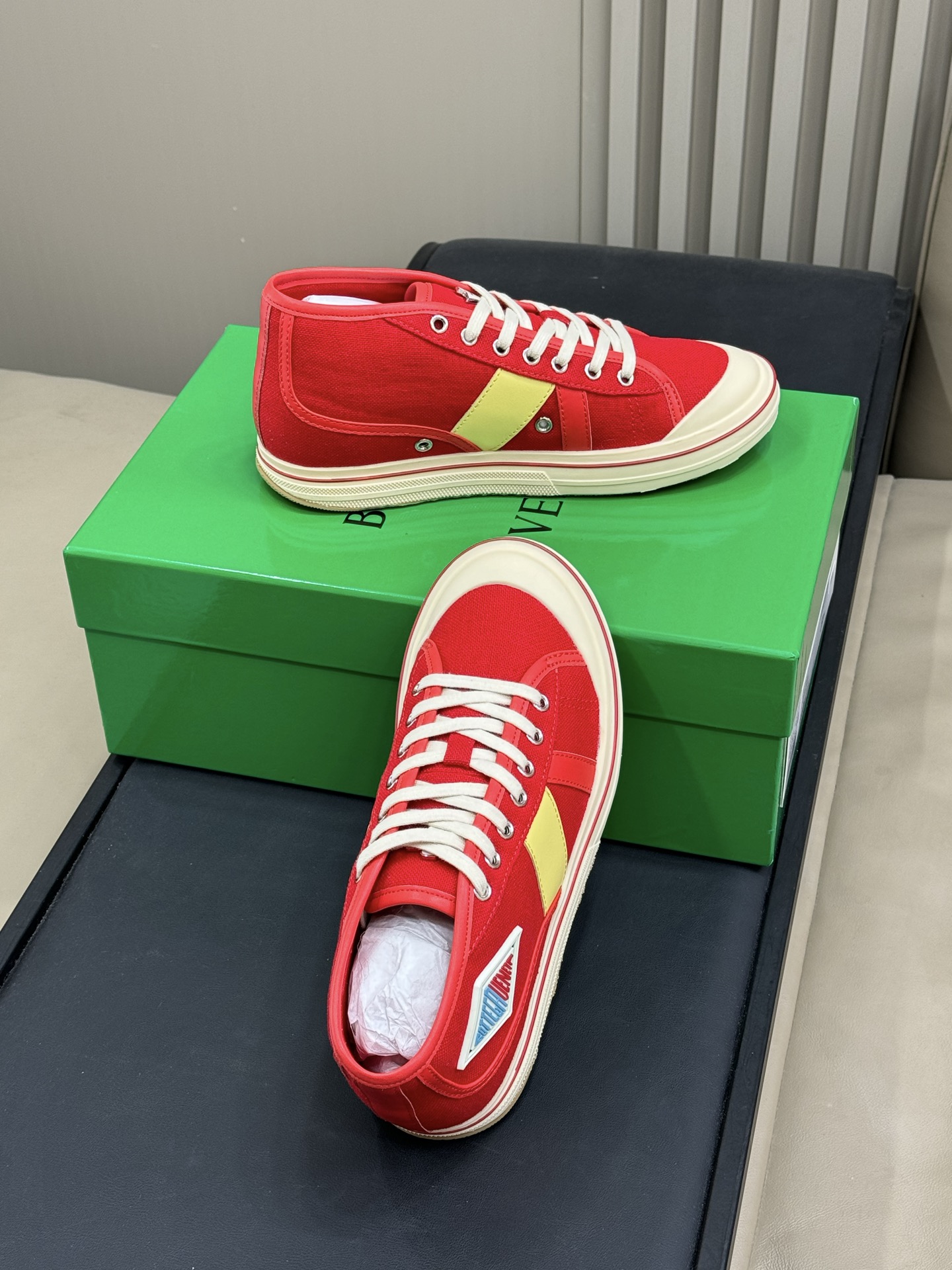 Bagsaaa B0tt*ga Ven*ta Eliot Sneaker Mid-top lace-up sneaker Scarlet/tomato