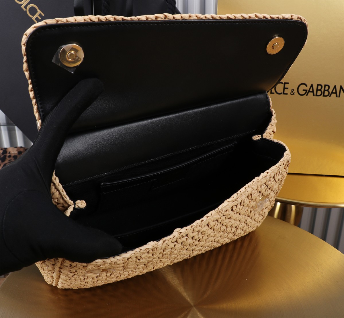 Bagsaaa D&G Elongated Sicily handbag raffia crochet - 25x17x9cm