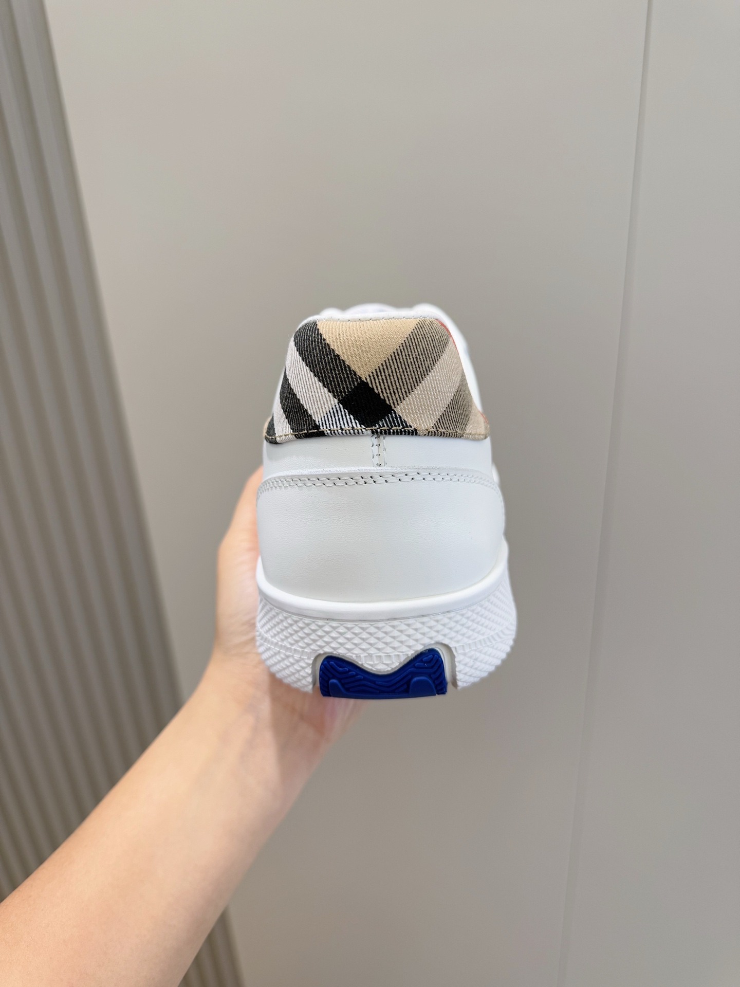 Bagsaaa Bv*b*rry Leather and Check Terrace Sneakers​ White