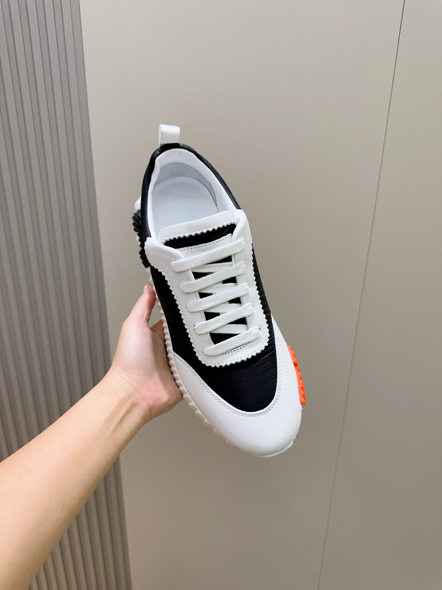 Bagsaaa H**me5 Bouncing sneaker black & white