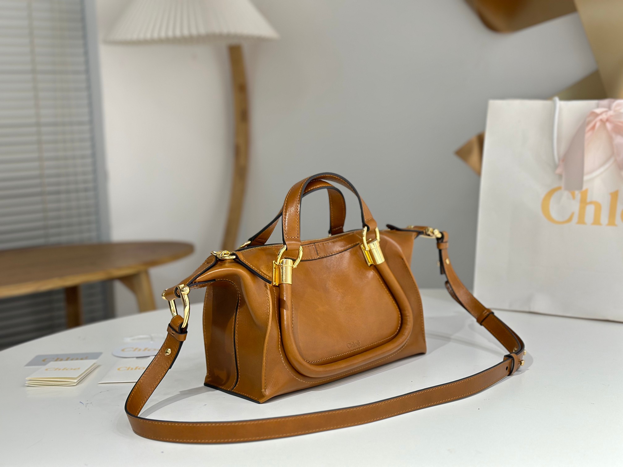 Bagsaaa Chloe Small Paraty 24 bag in shiny leather brown - 27cm