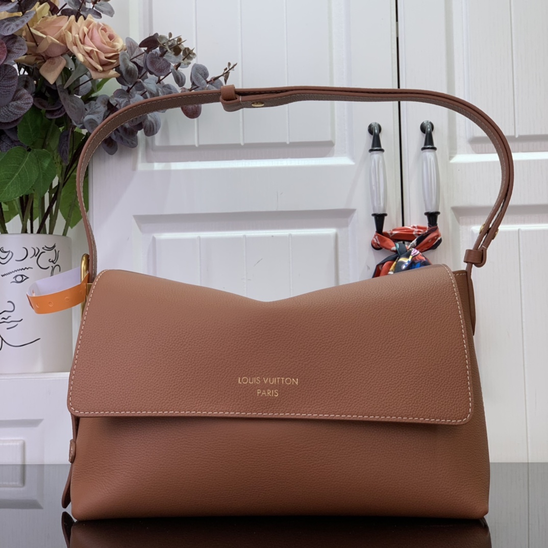 Bagsaaa LV M13151 Low Key Messenger Bag Brown - 30 x 18 x 12 cm