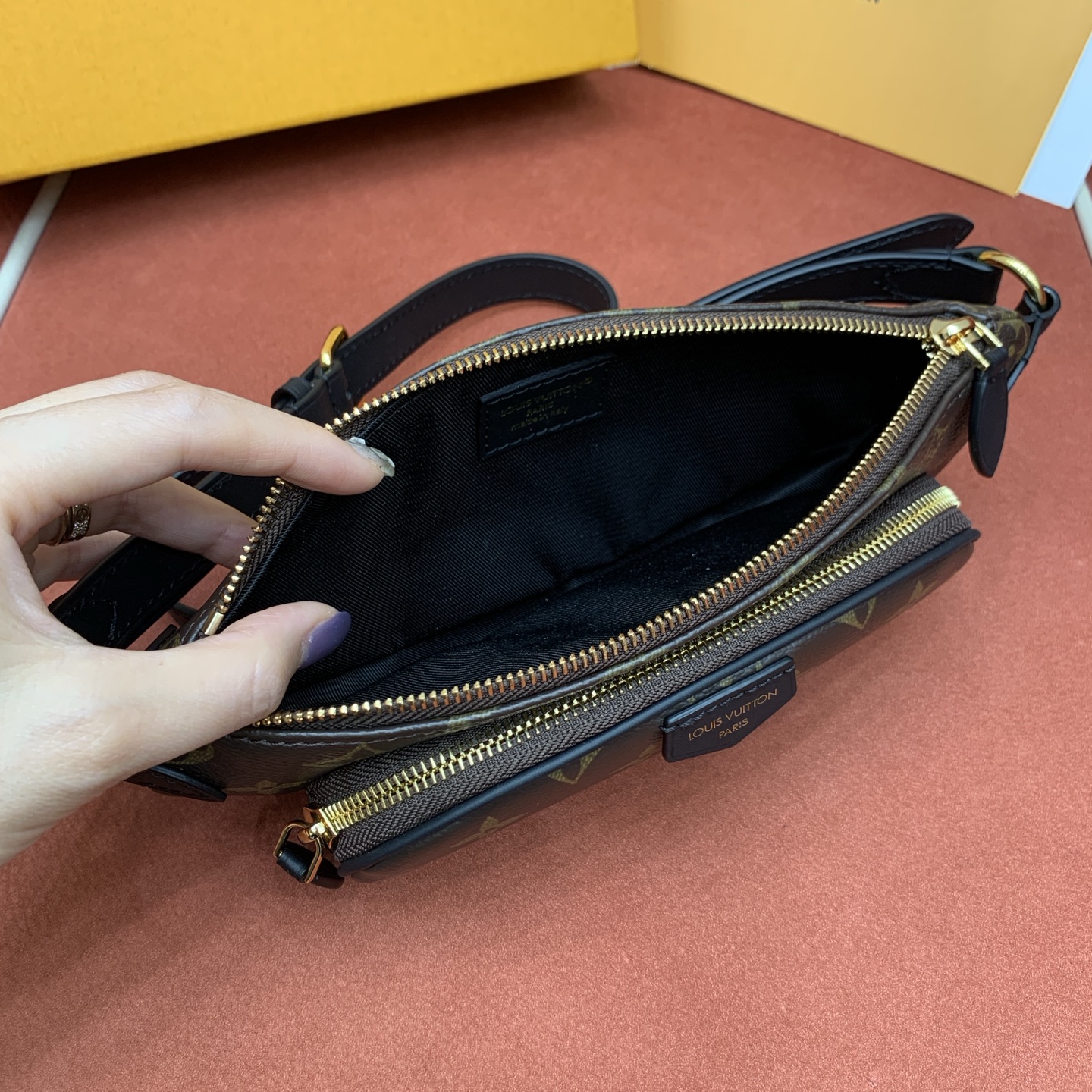 Bagsaaa LV M14806 Keepit Bumbag Monogram & Black - 29 x 12 x 6 cm