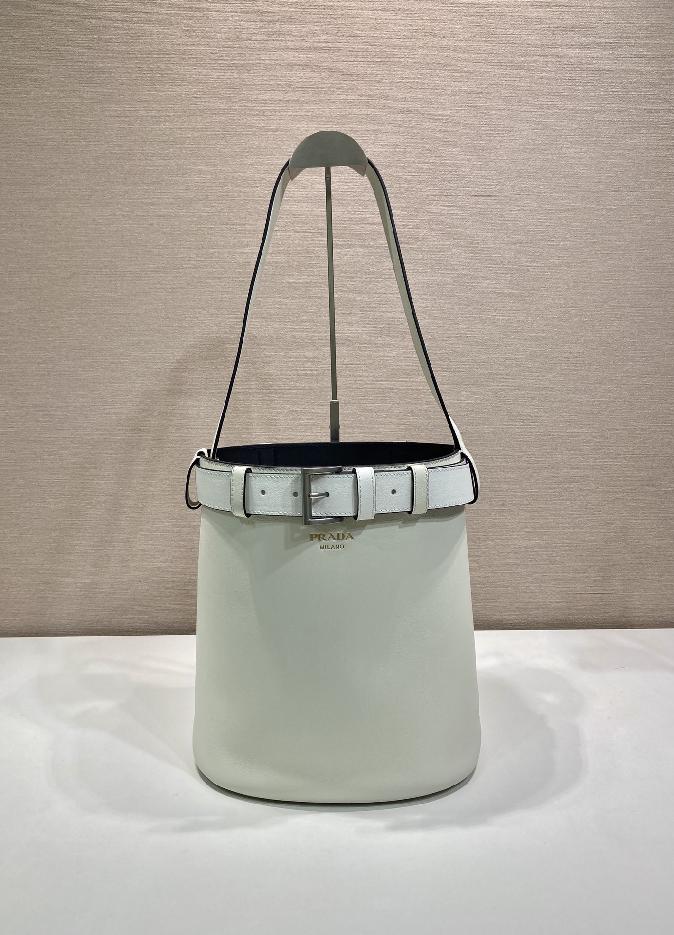 Bagsaaa Pra*a Buckle leather bucket bag with belt 1BE085 white - 29cm