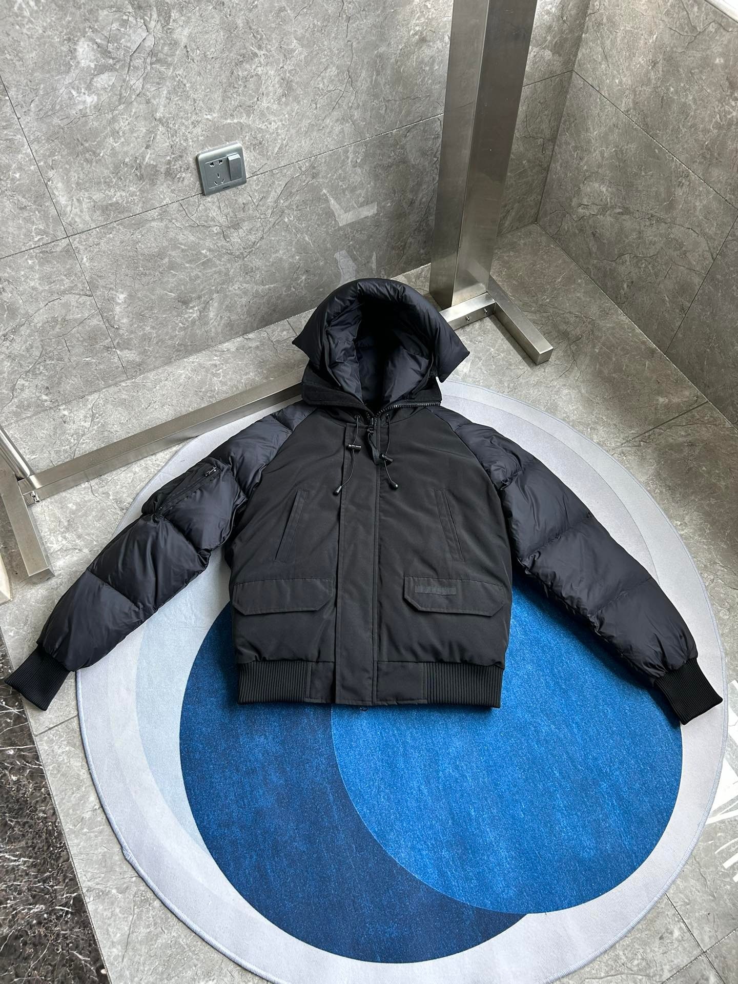 Bagsaaa Can*a G00se Paradigm Chilliwack Bomber Black Label