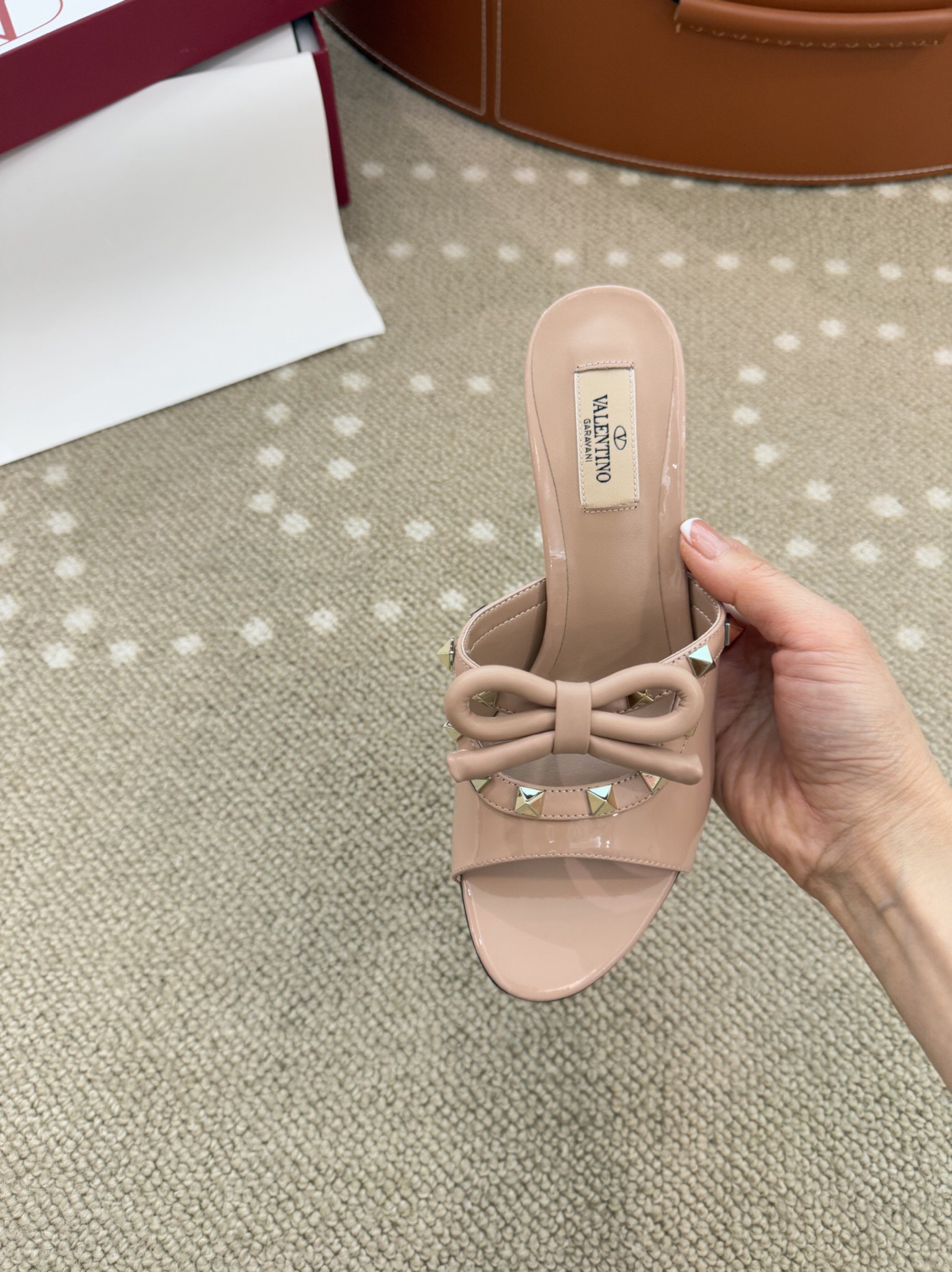 Bagsaaa Va1e*ntin0 Rockstud patent leather mules nude 6cm