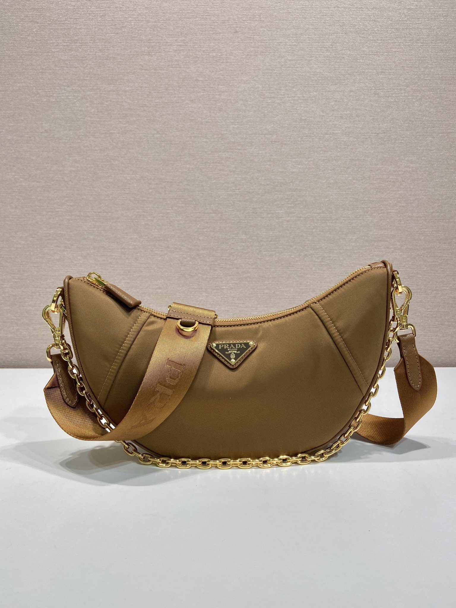 Bagsaaa Pra*a Re-Nylon shoulder bag 1BH222 brown - 30cm