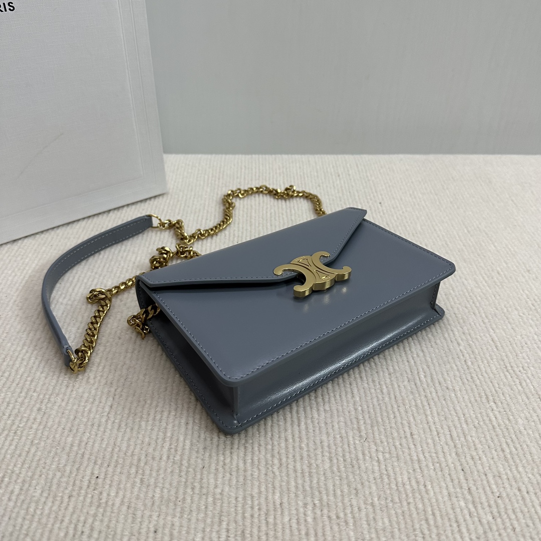Bagsaaa Ce1i*e Wallet On Chain Margo In Shiny Calfskin 10L033 Blue - 19.5cm