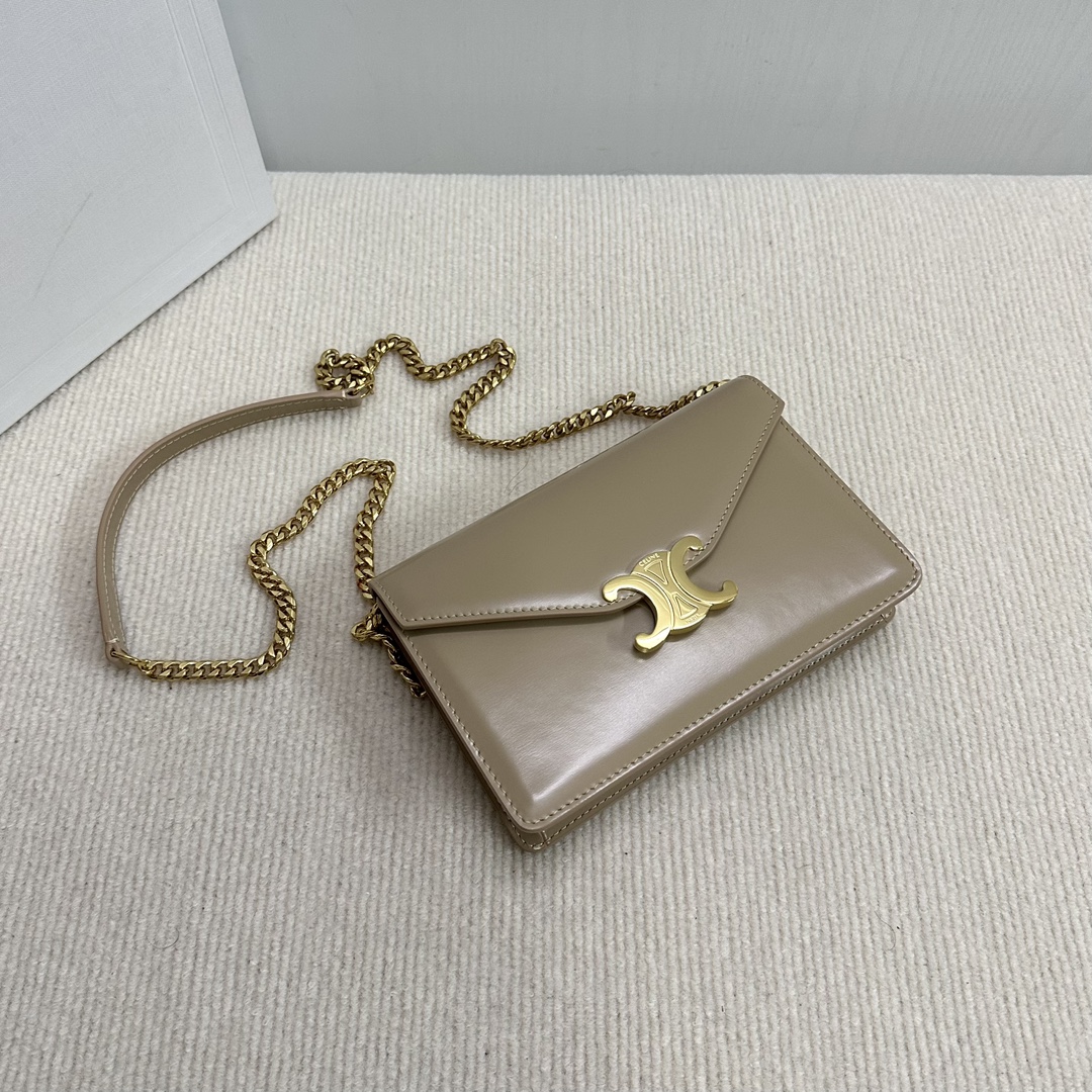 Bagsaaa Ce1i*e Wallet On Chain Margo In Shiny Calfskin 10L033 Beige - 19.5cm