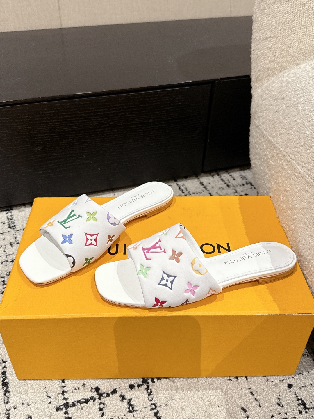 Bagsaaa LV x TM 6AM Flat Mule Multicolored White