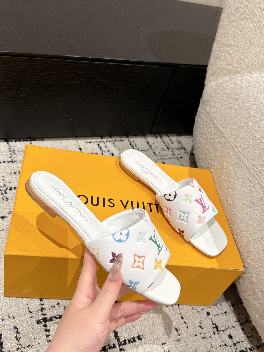Bagsaaa LV x TM 6AM Flat Mule Multicolored White