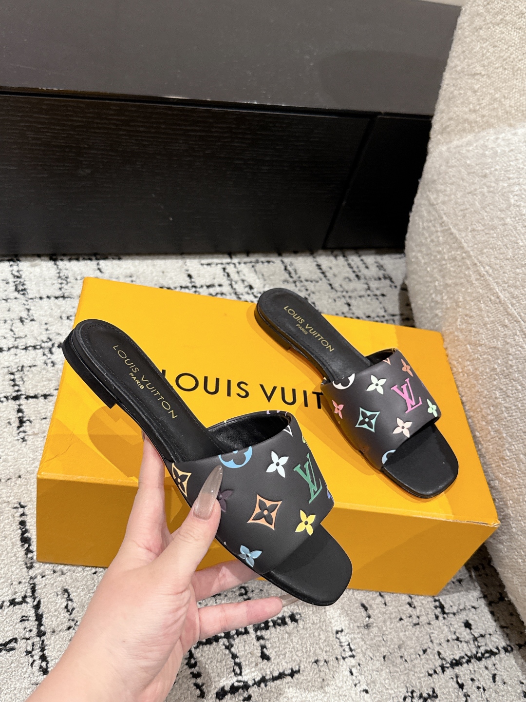 Bagsaaa LV x TM 6AM Flat Mule Multicolored Black