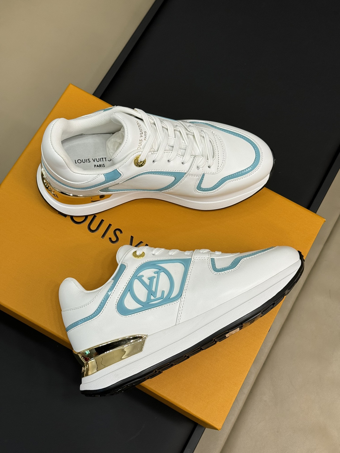 Bagsaaa LV Neo Run Away Sneaker Blue