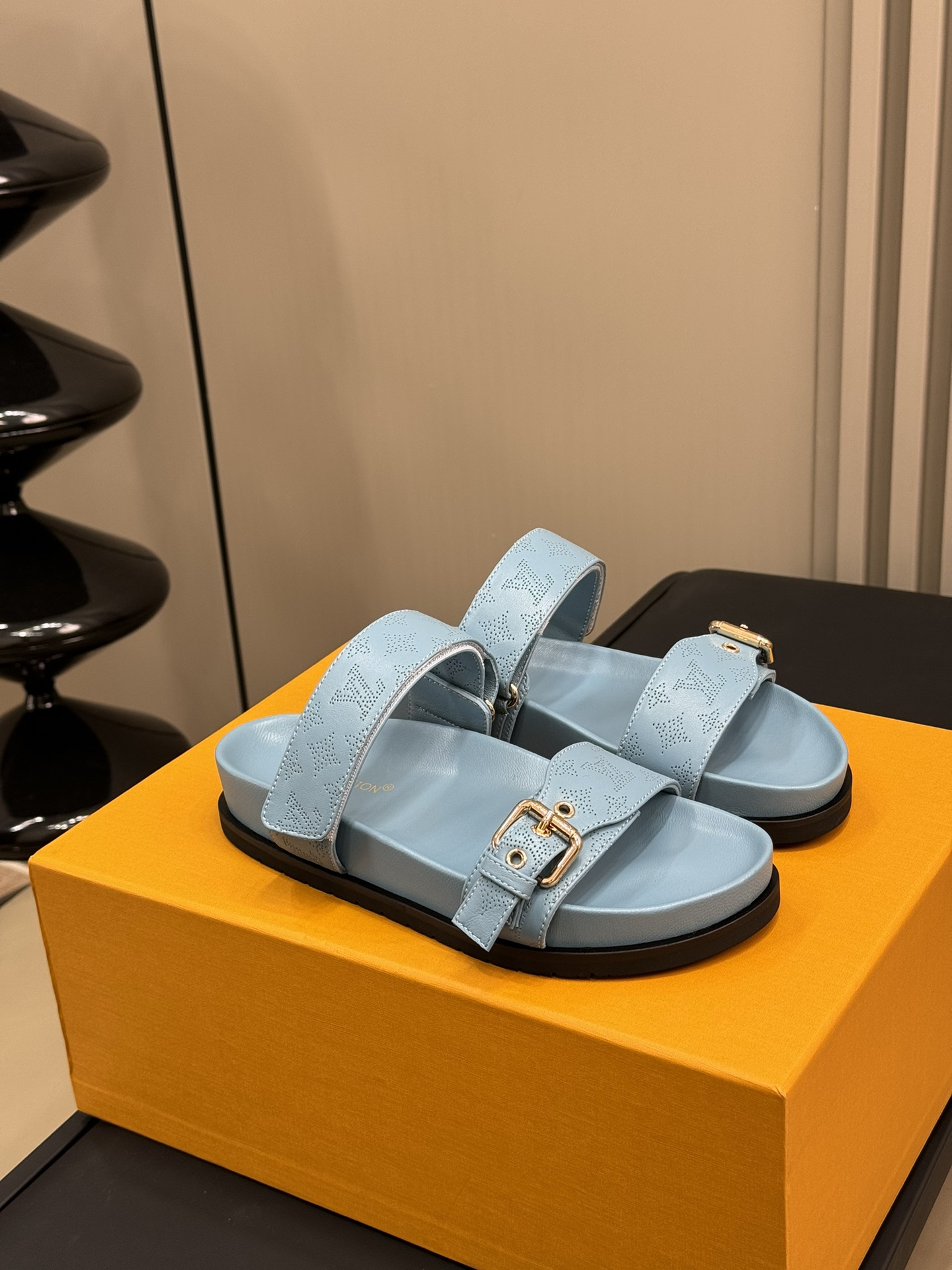 Bagsaaa LV Bom Dia Flat Comfort Mule Light Blue