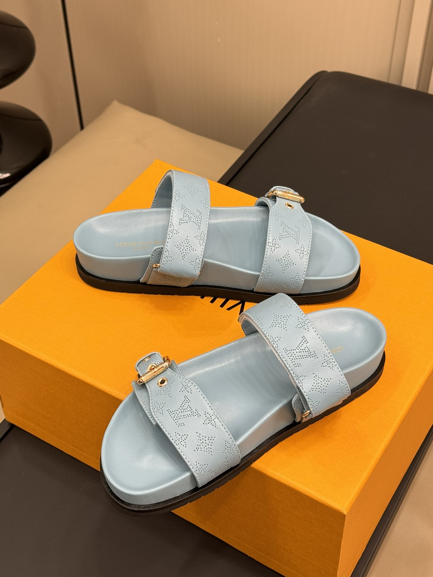 Bagsaaa LV Bom Dia Flat Comfort Mule Light Blue