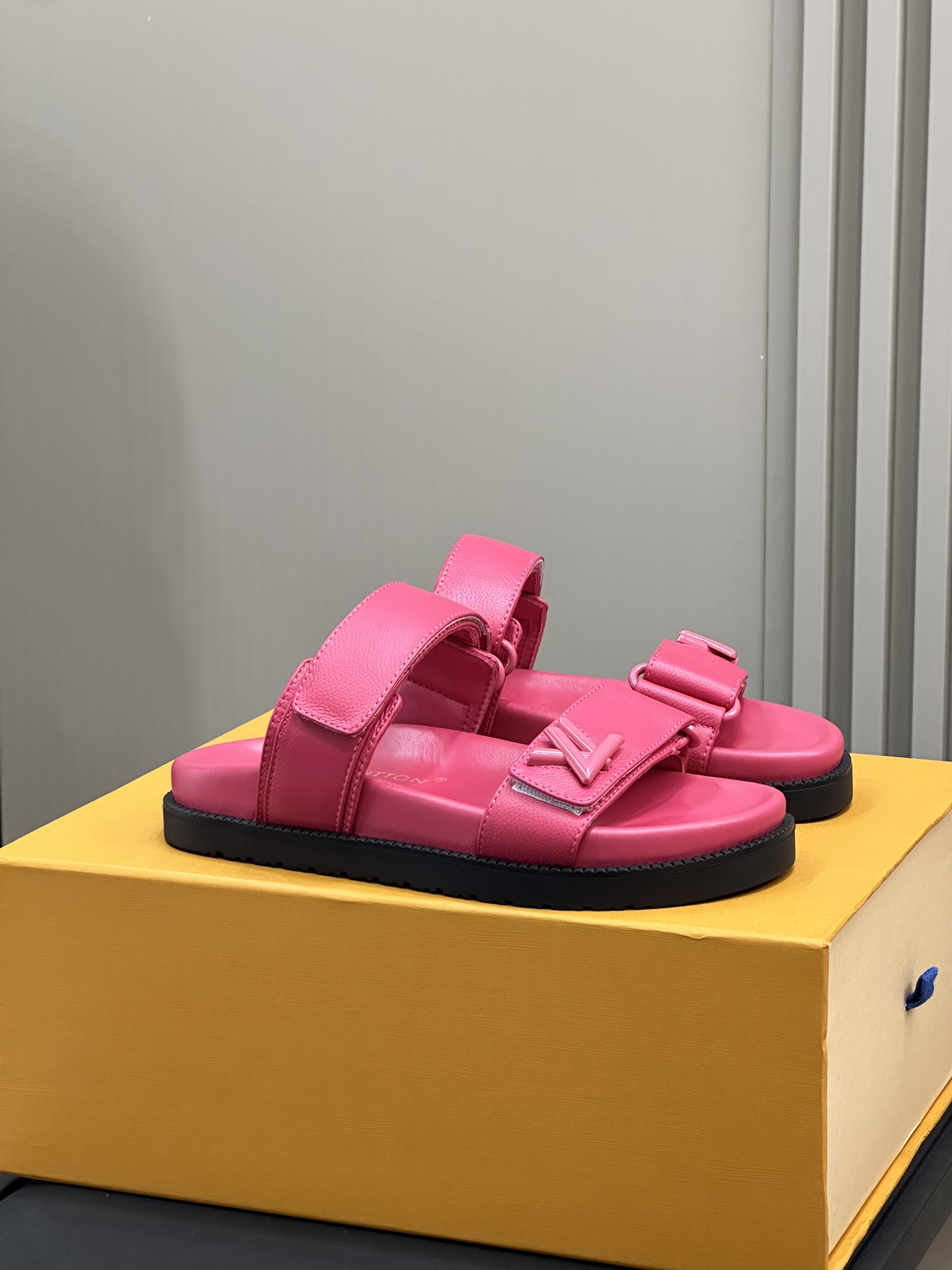 Bagsaaa LV Sunset Flat Comfort Mule Pink