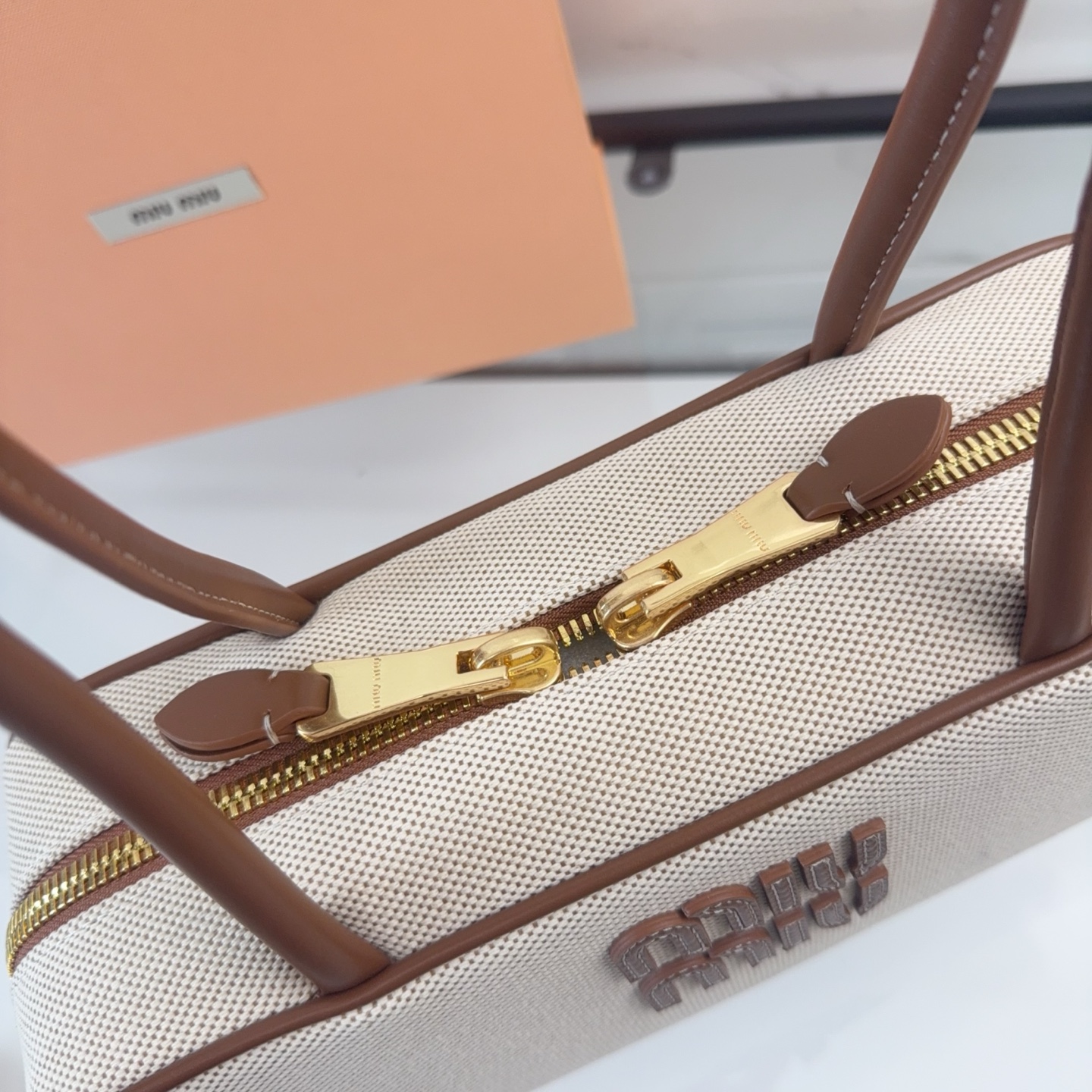 Bagsaaa Miu Miu Beau canvas and leather bag 5BB173 - 28cm