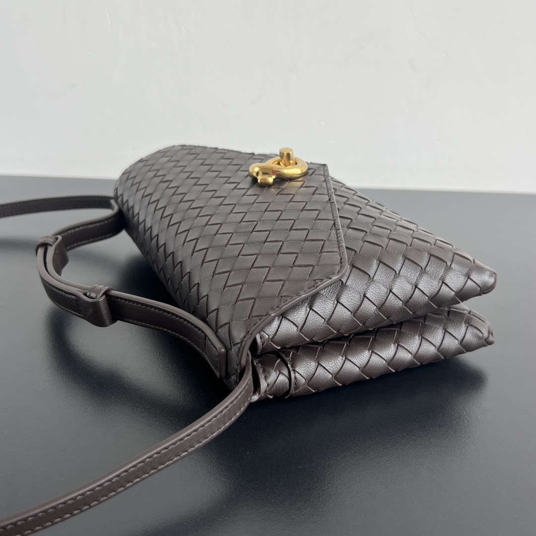 Bagsaaa B0tt*ga Ven*ta Knot Lock 817191 fondant - 25cm