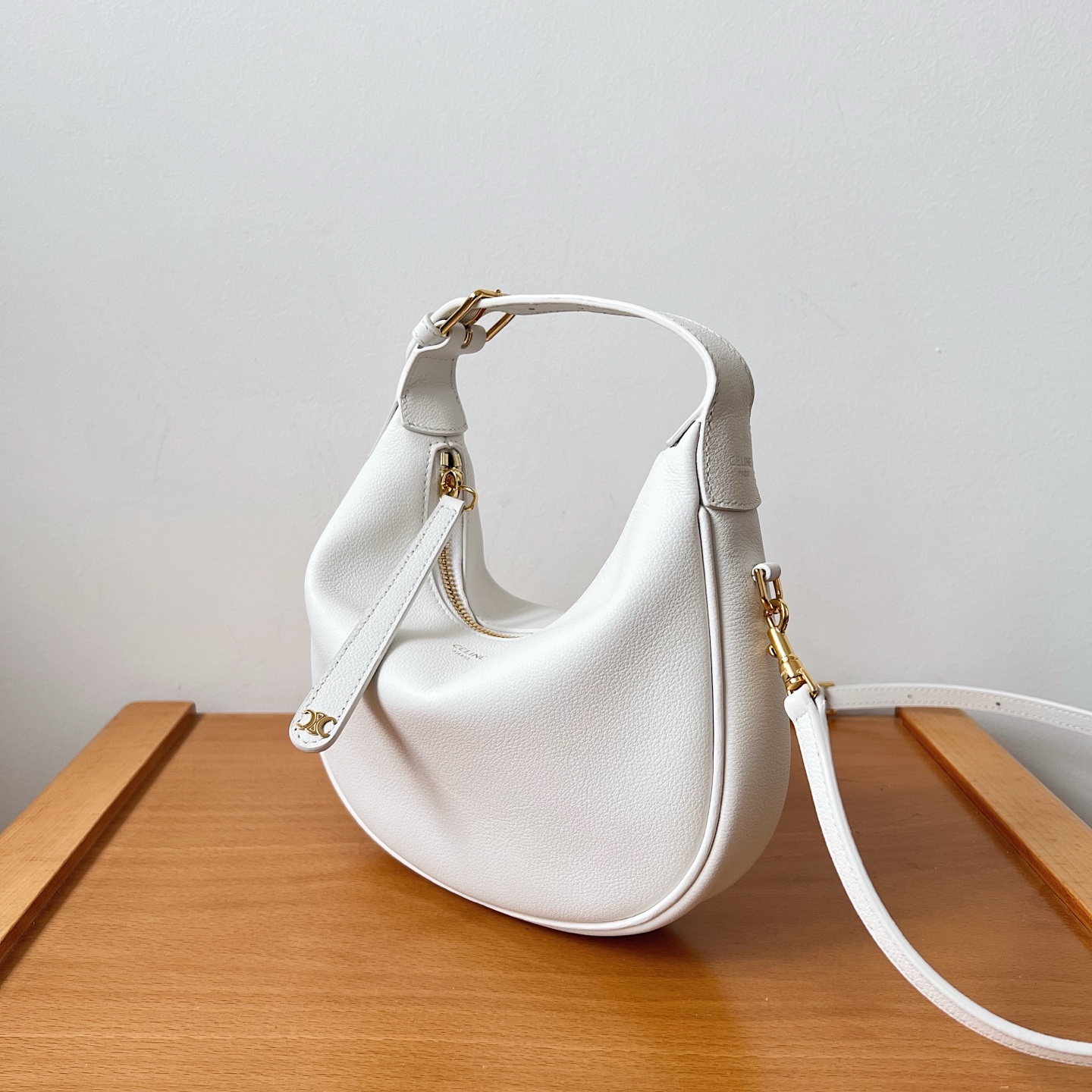 Bagsaaa Teen Ce1i*e Lulu in S*pple grained calfskin white 120723 - 24cm