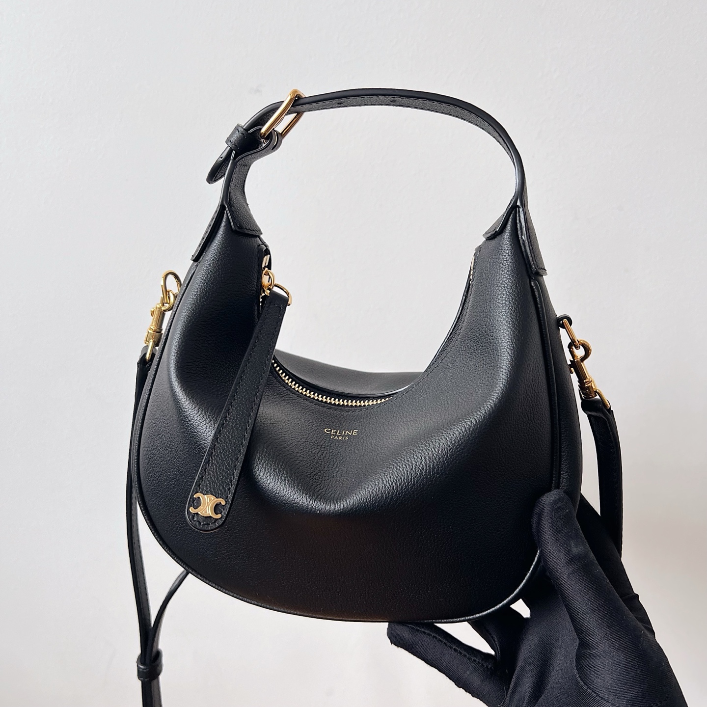Bagsaaa Teen Ce1i*e Lulu in S*pple grained calfskin black 120723 - 24cm