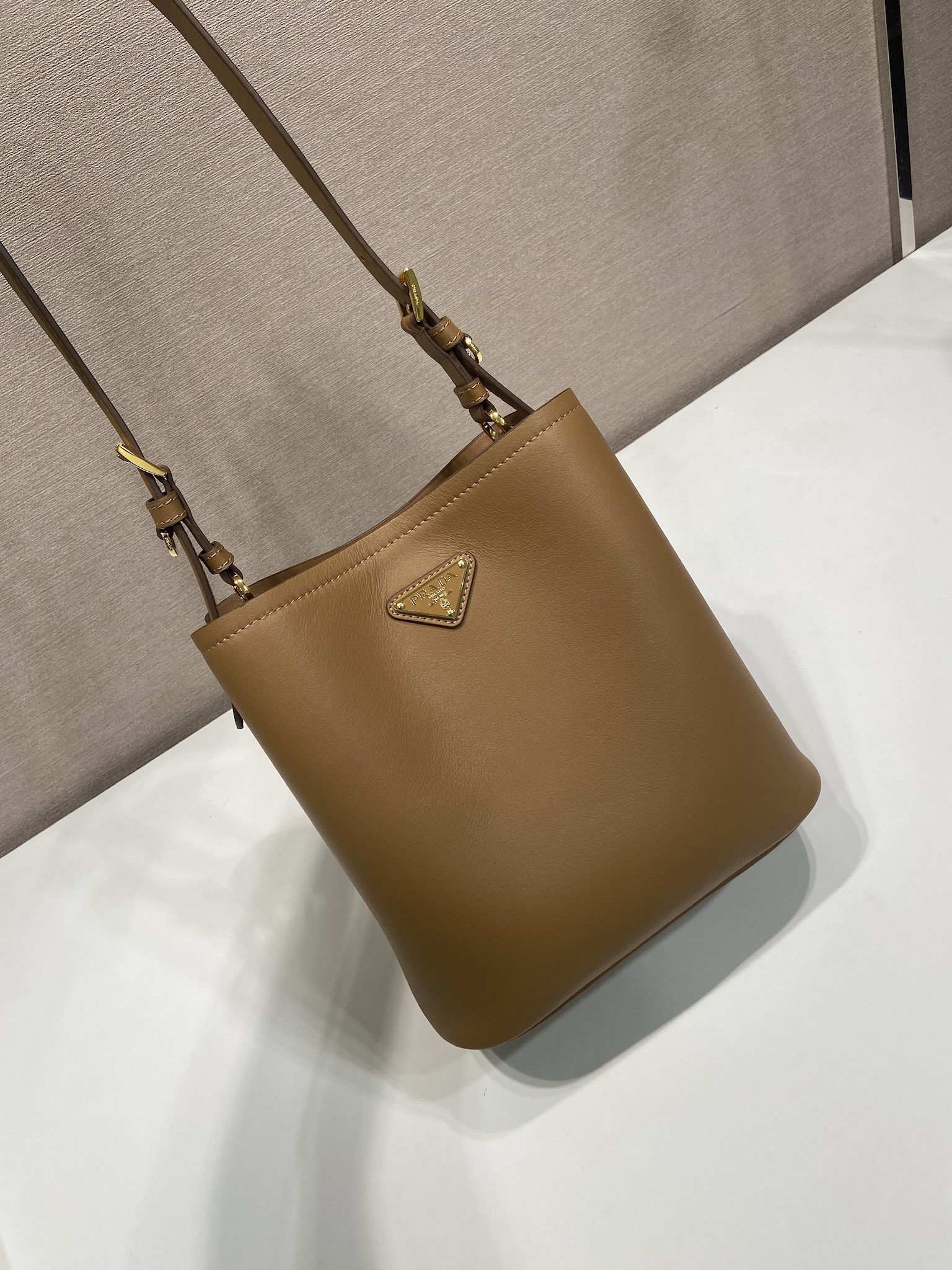 Bagsaaa Pra*a Medium leather bag 1BE080 brown - 21.5cm