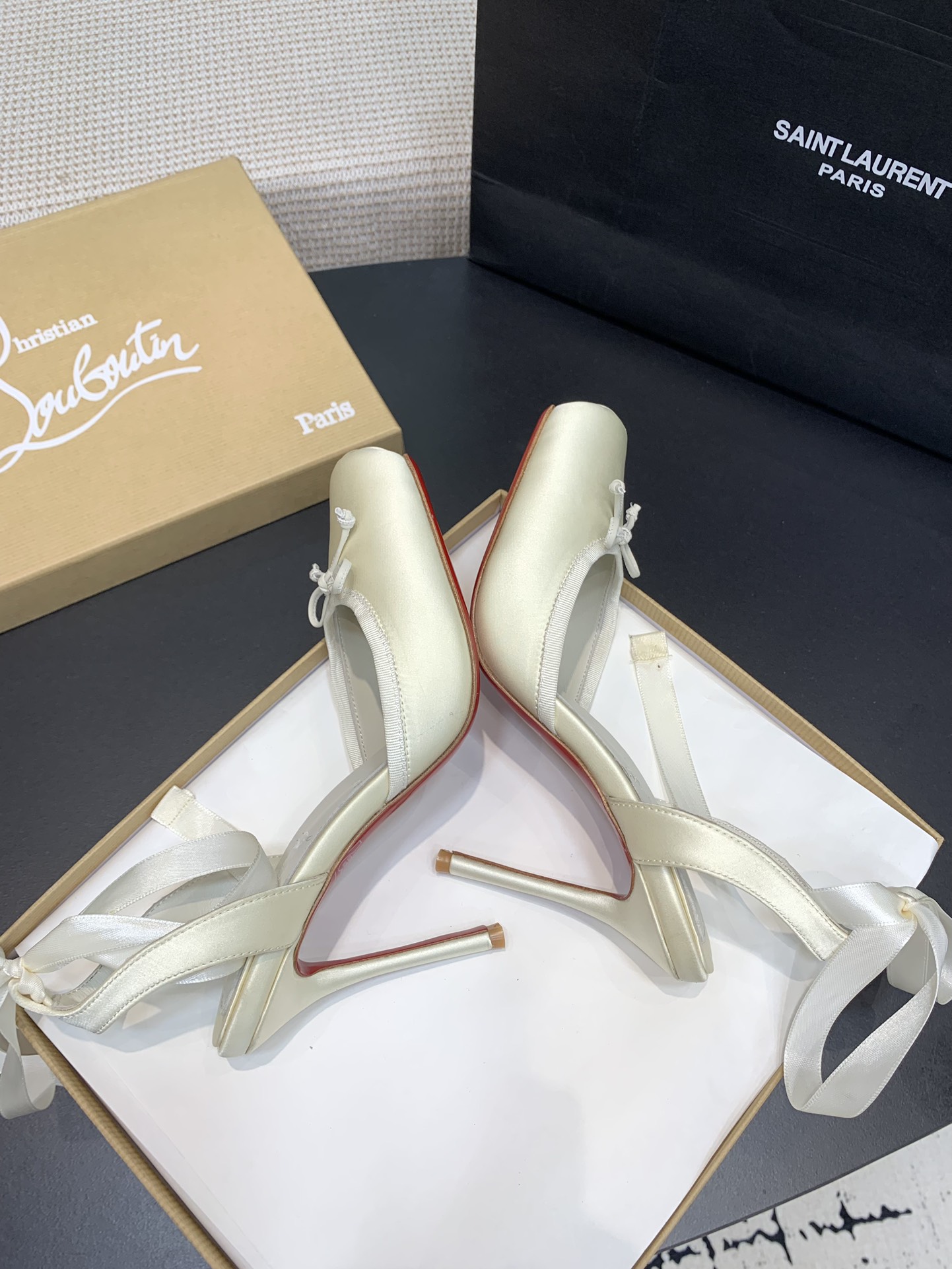 Bagsaaa Chr1st1an Louboutin Cassia Lace Up White - 10cm