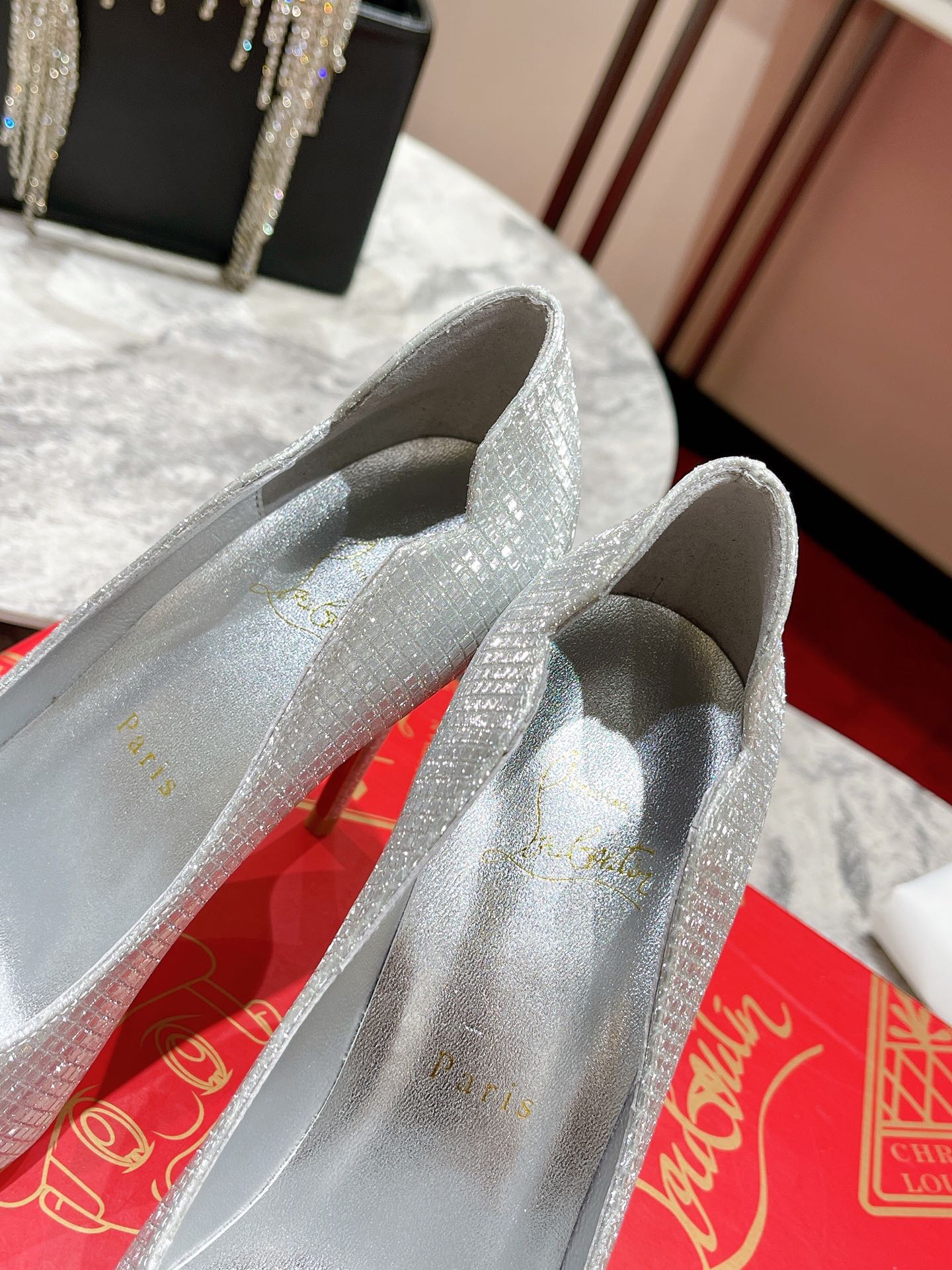 Bagsaaa Chr1st1an Louboutin Metallic Silver Glitters Hot Chick Pumps 11.5cm