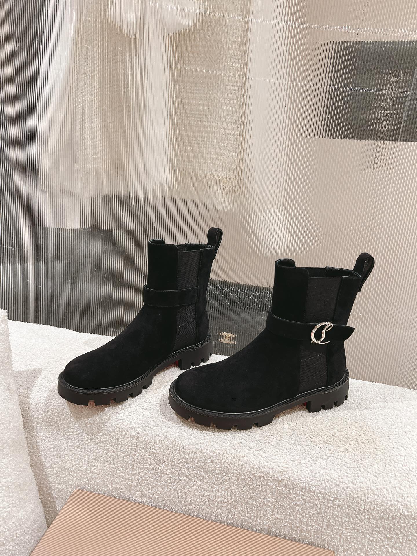 Bagsaaa Chr1st1an Louboutin Chelsea suede ankle boots black