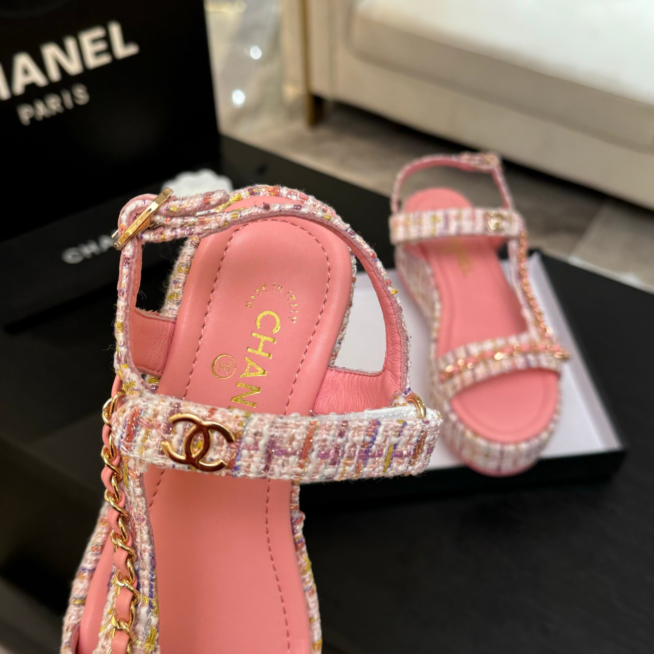 Bagsaaa Ch**el Tweed Chain Platform Sandals pink