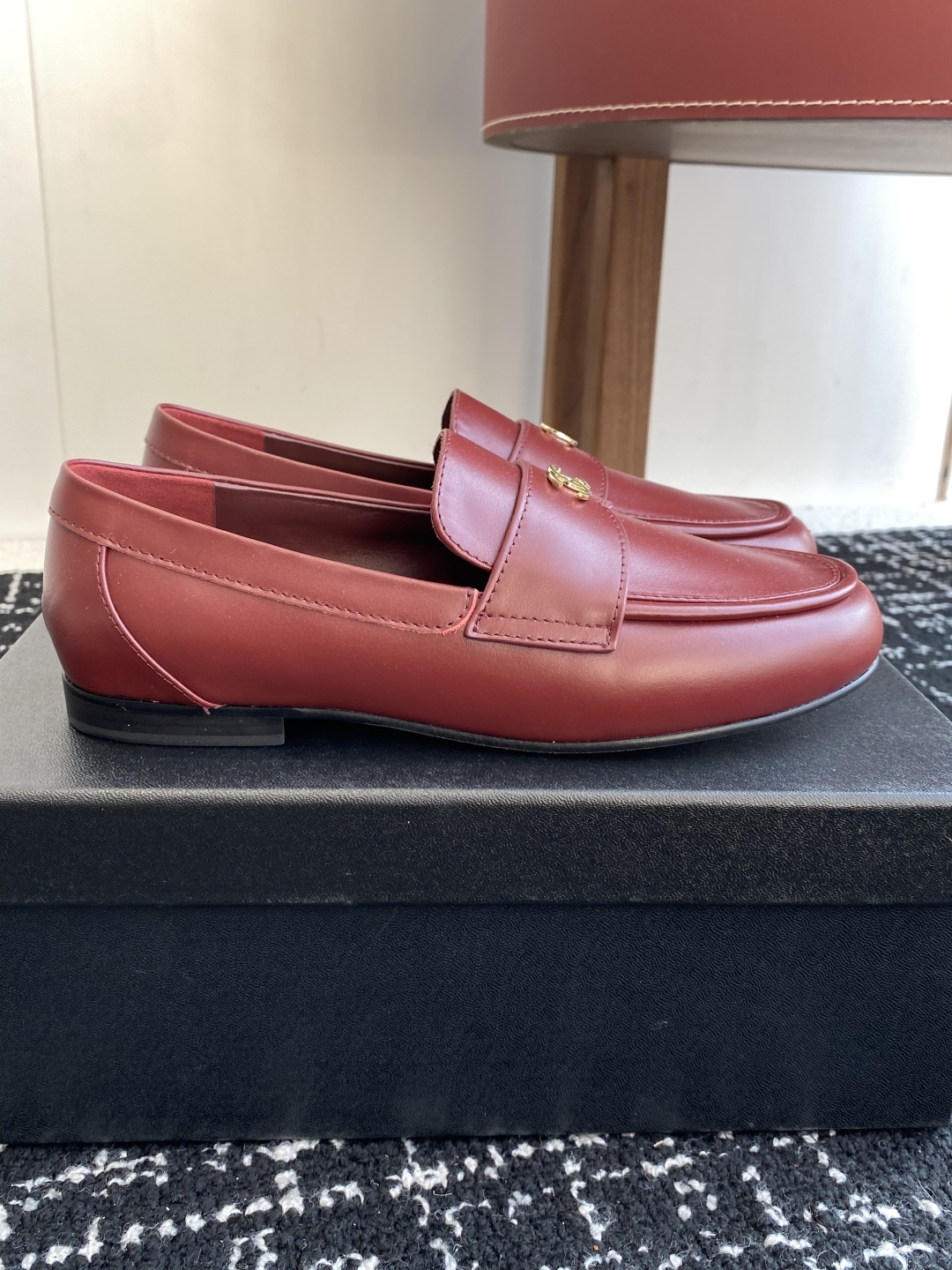 Bagsaaa Ch**el Moccasins red G46417