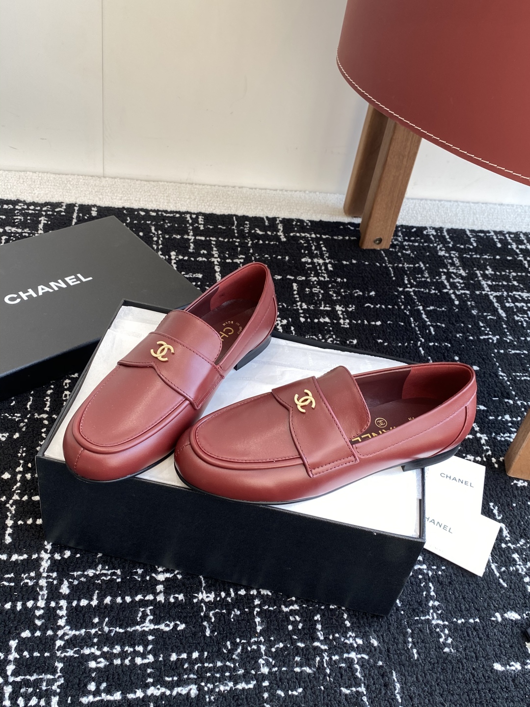 Bagsaaa Ch**el Moccasins red G46417