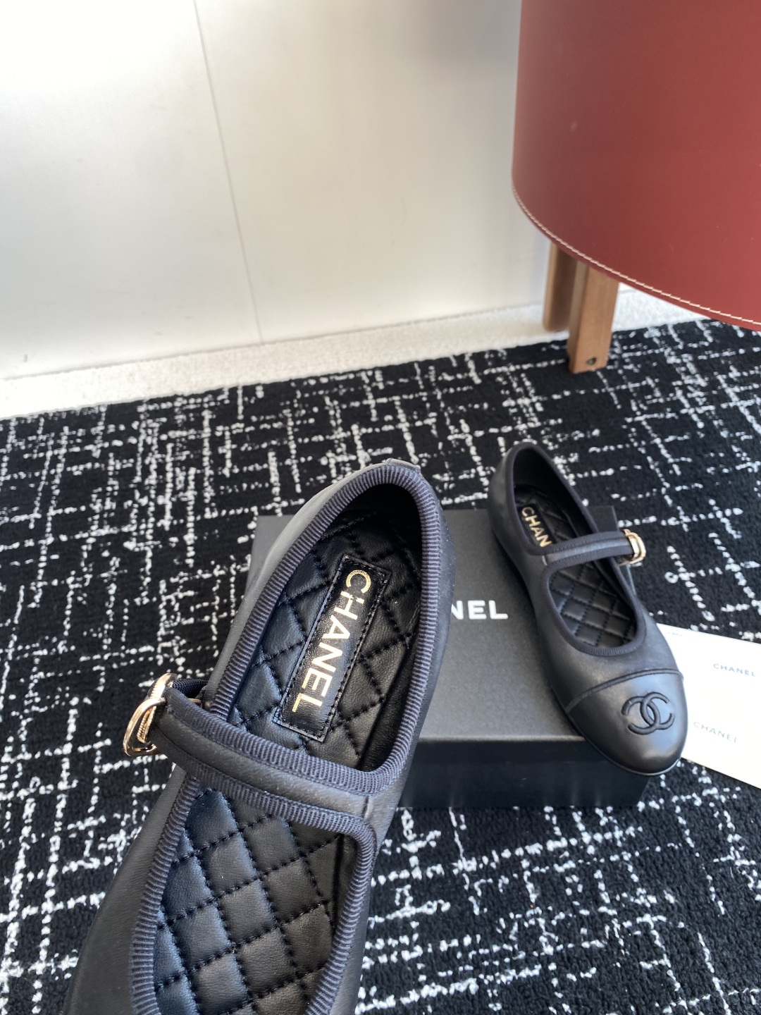 Bagsaaa Ch**el Ballerines black lambskin
