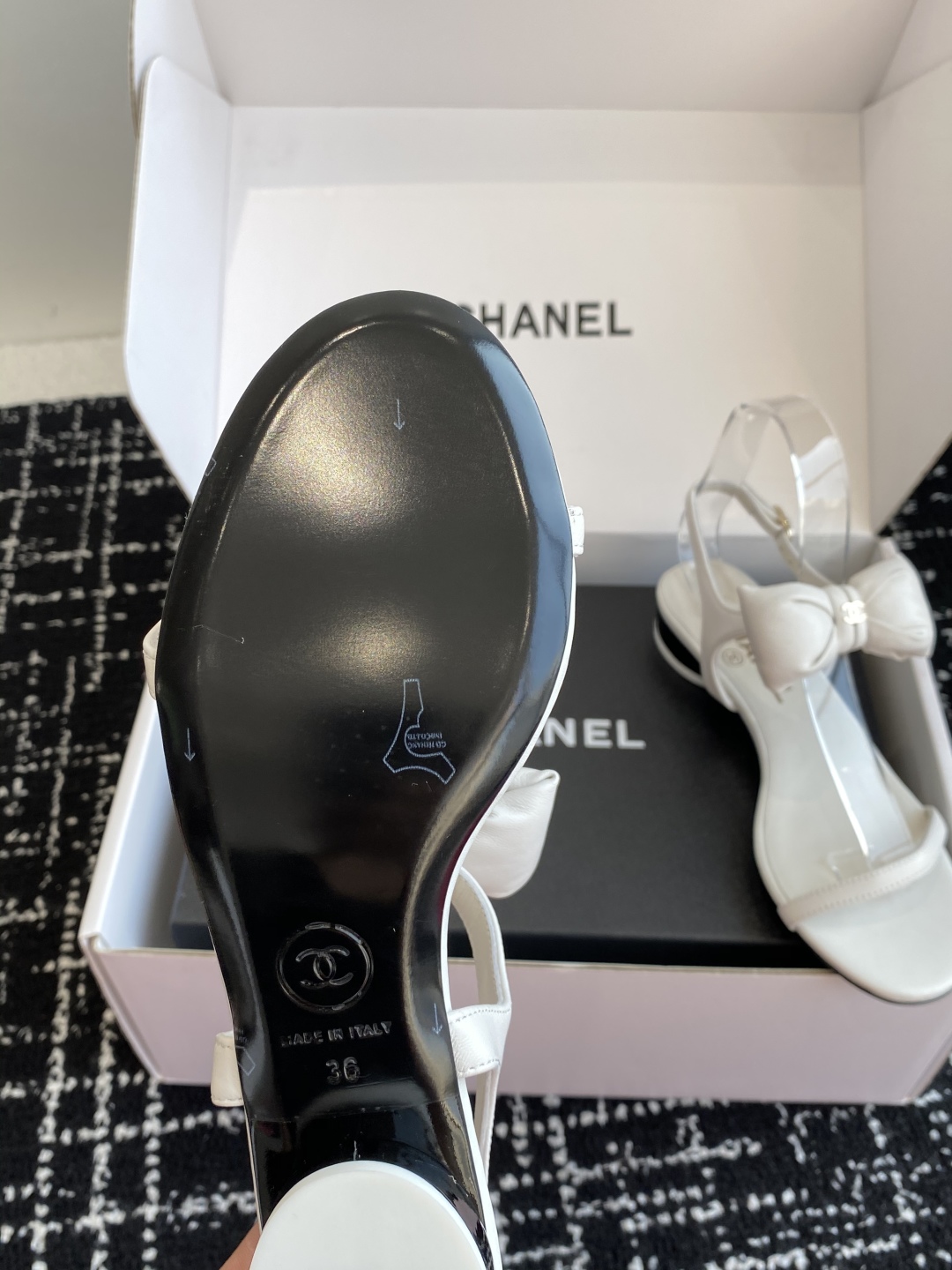 Bagsaaa Ch**el Sandals G46193 White Lambskin