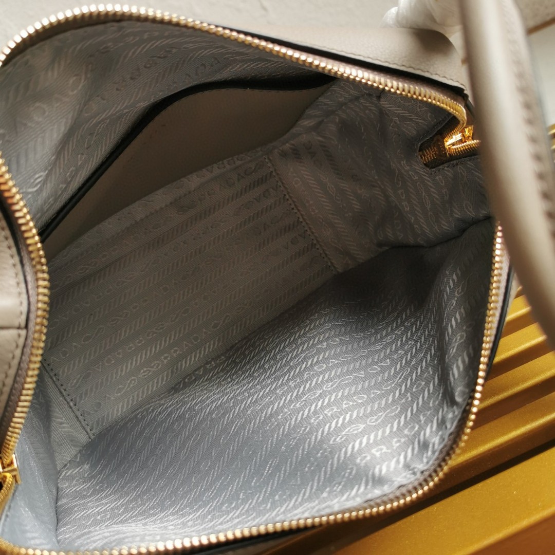 Bagsaaa Pra*a Darling leather handbag 1BA451 Clay - 25cm