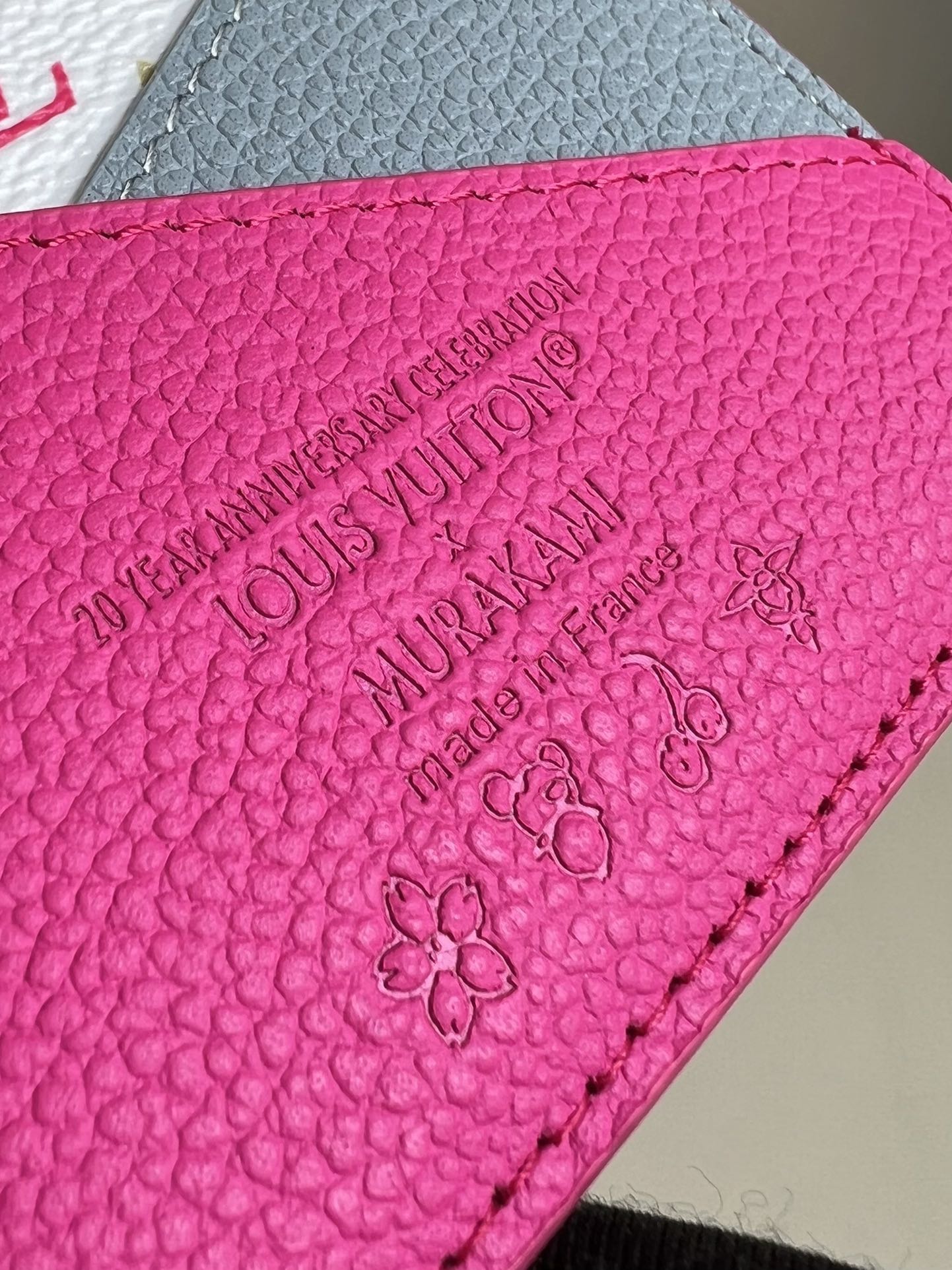 Bagsaaa M14091 LV x TM Criss-Cross Card Holder Pink - 10 x 7 x 0.3 cm