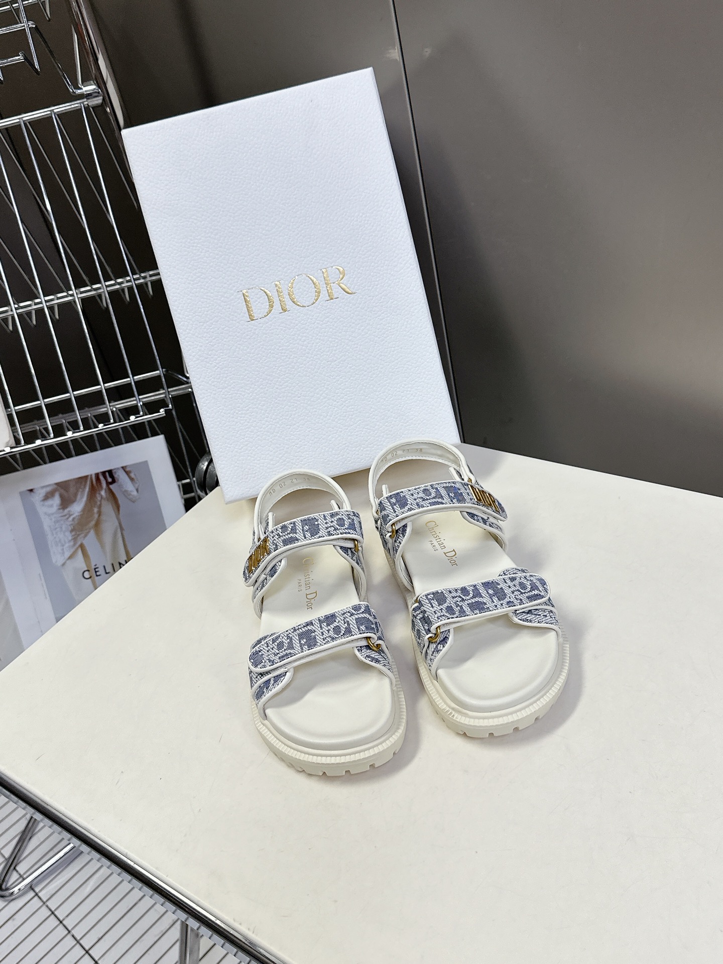 Bagsaaa D10ract Sandal Chambray Blue Jacquard with Ecru D10r Oblique Raffia