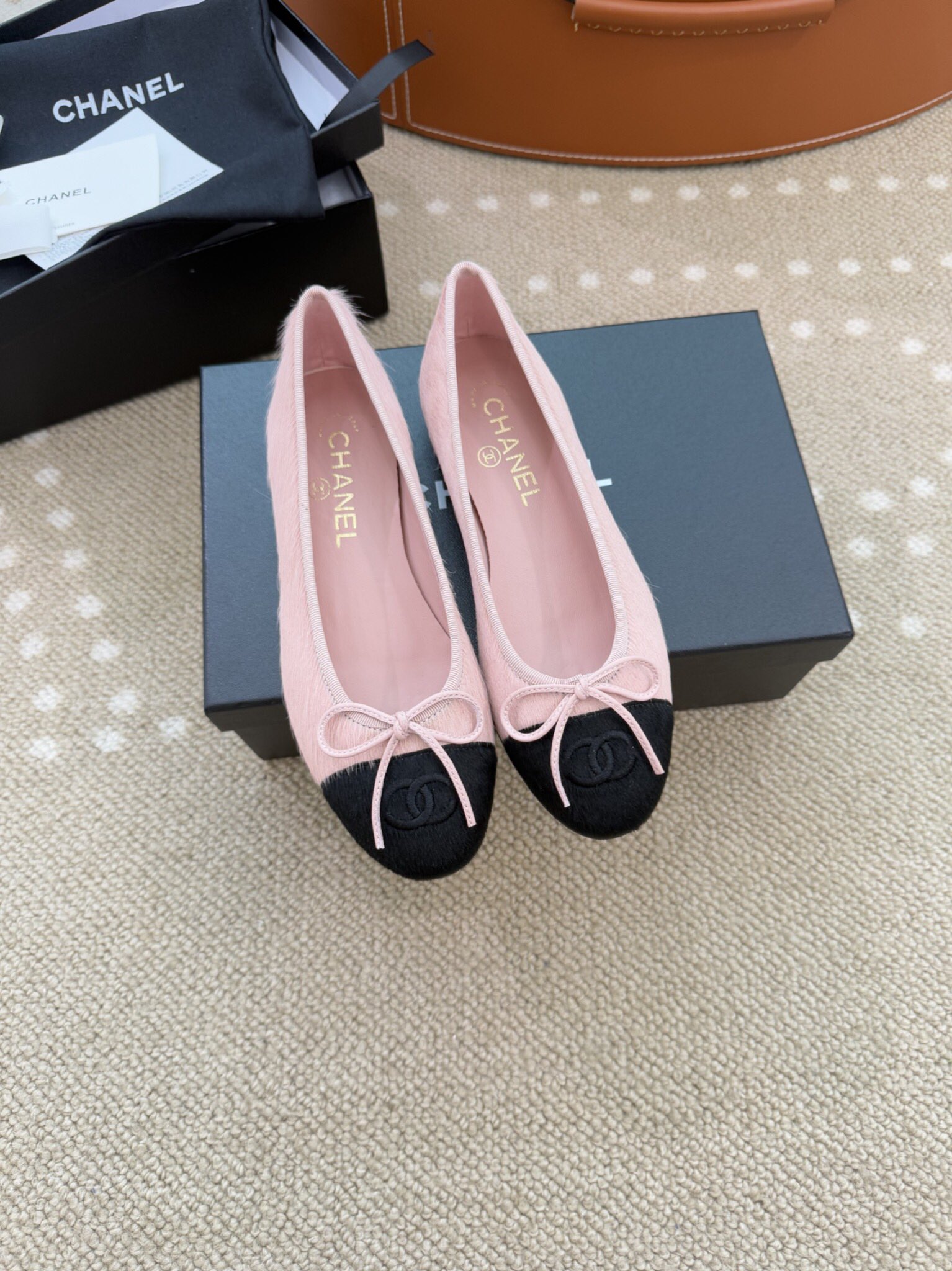 Bagsaaa Ch**el Classic Ballerina Flats Pink & Black