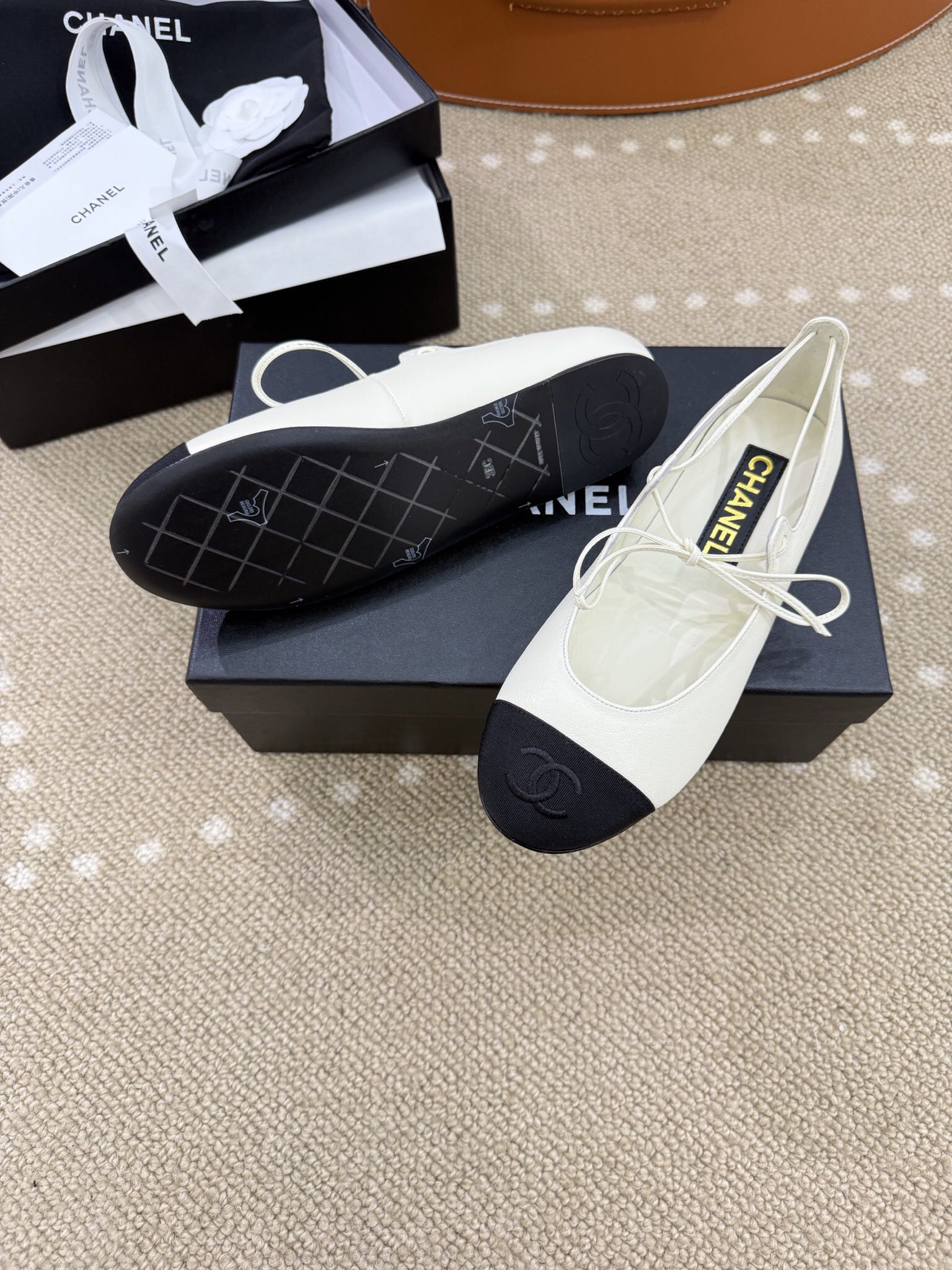 Bagsaaa Ch**el Mary JanesIvory & Black Lambskin & Grosgrain G46324
