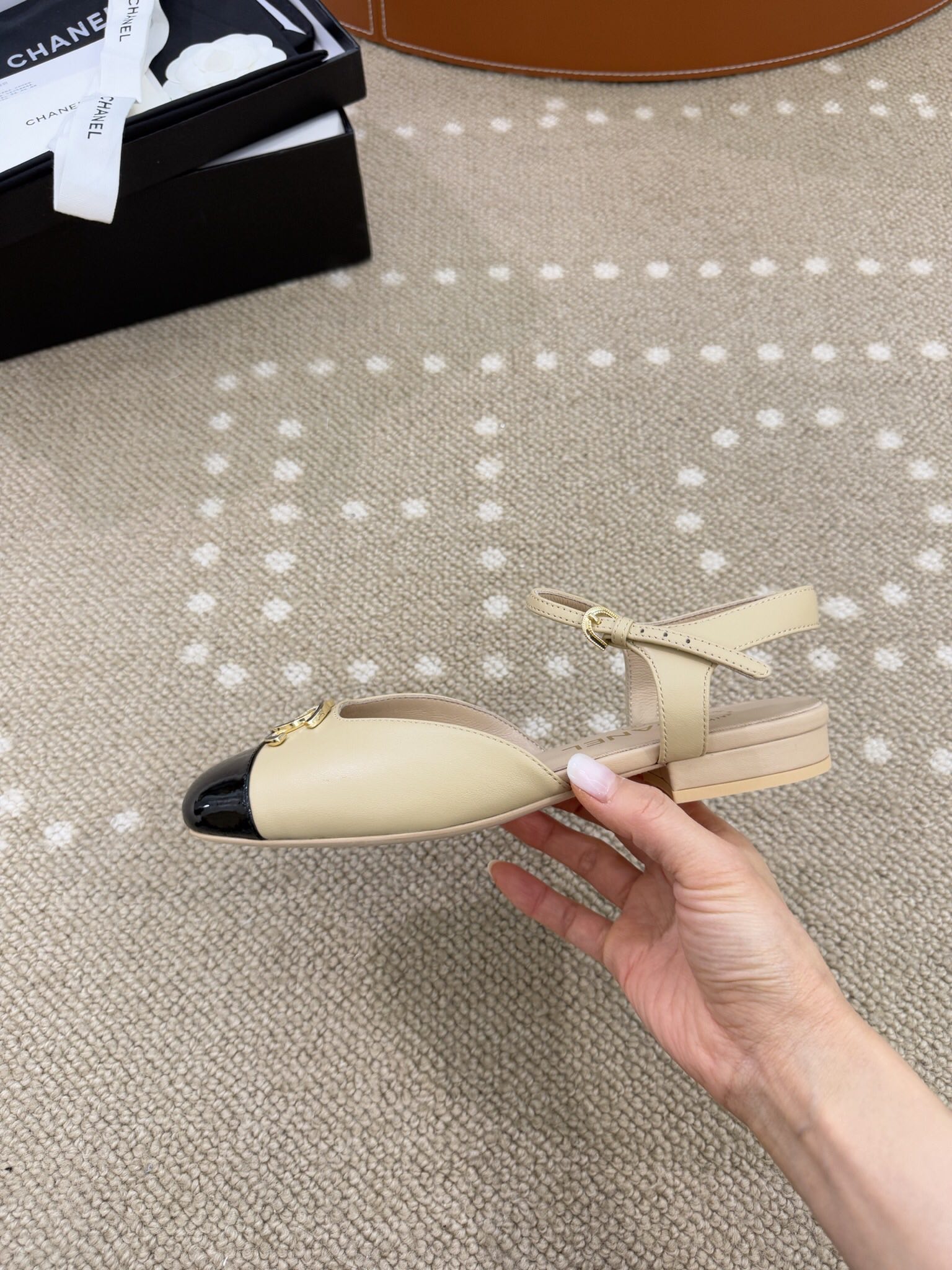 Bagsaaa Ch**el Beige & Black Cap Toe Slingbacks