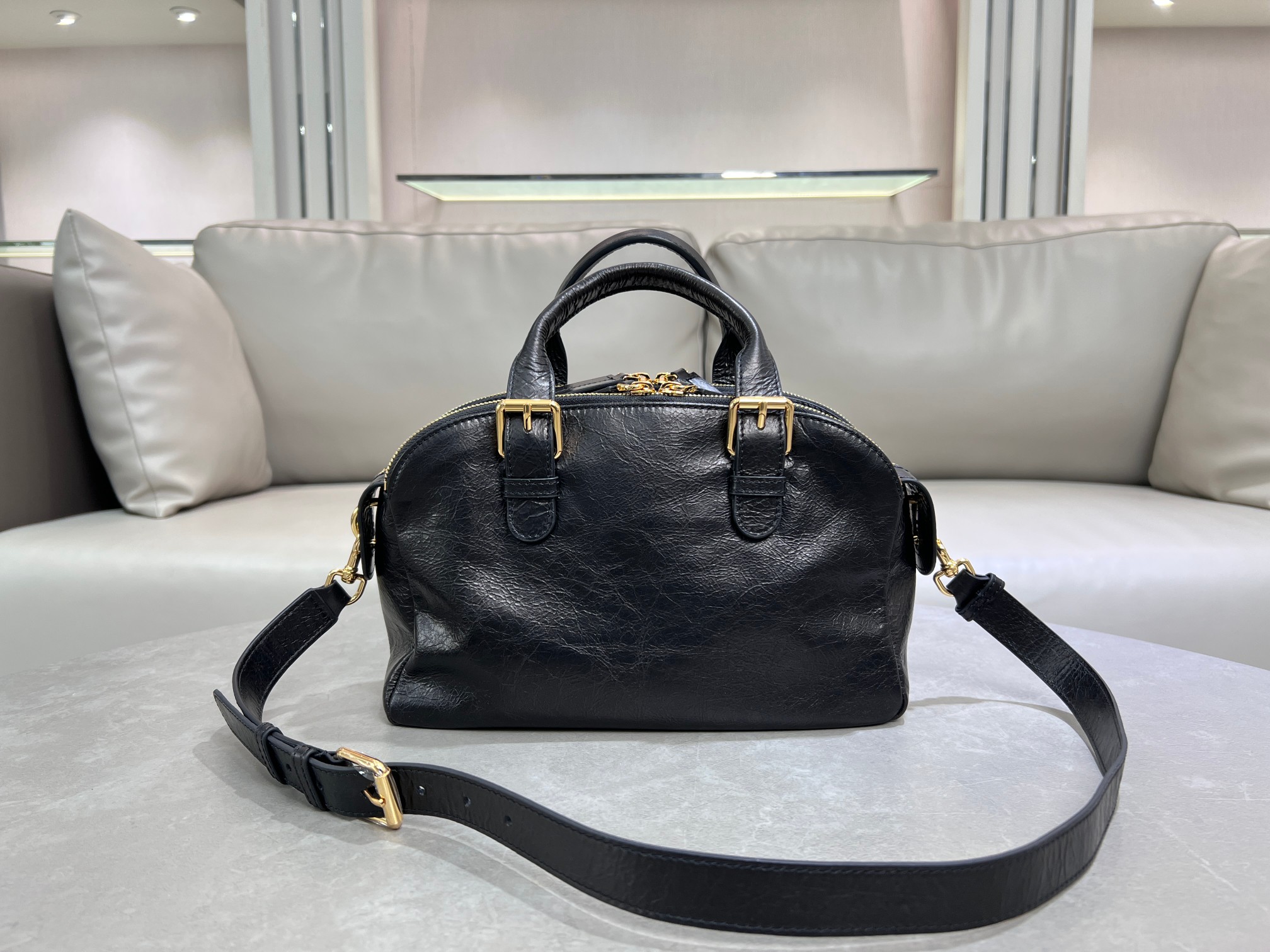 Bagsaaa D10r Small Grand Tour Bowling Bag Black Crinkled Calfskin - 28cm
