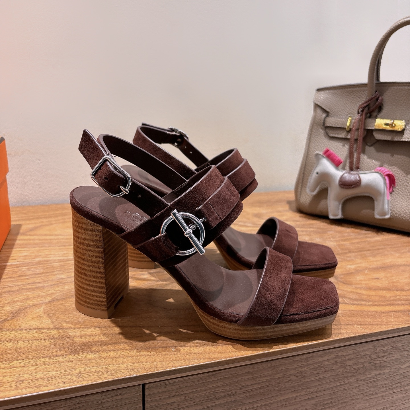 Bagsaaa H**me5 Keen 90 Sandals Brown Suede